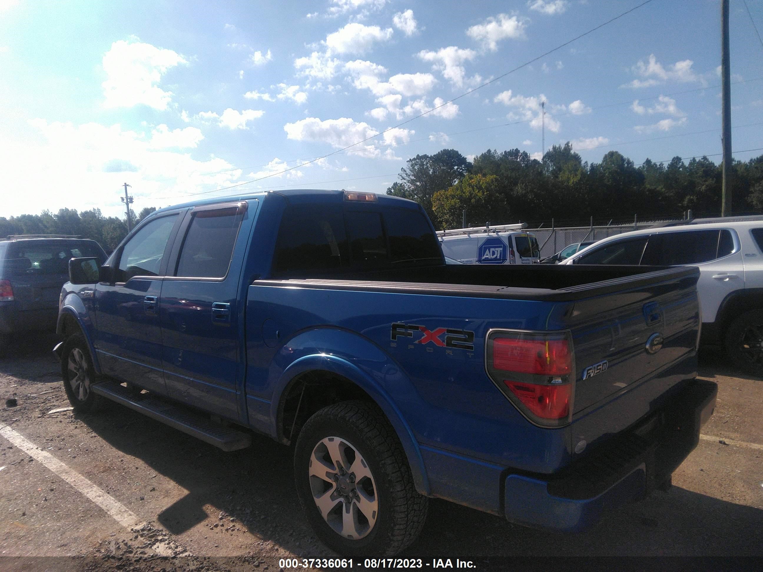 Photo 2 VIN: 1FTEW1C83AKE73909 - FORD F-150 