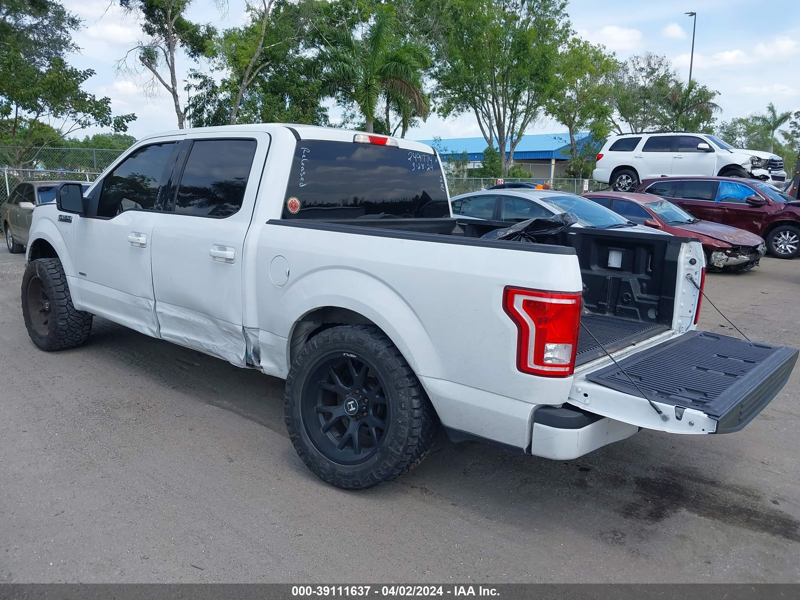 Photo 2 VIN: 1FTEW1CG4HFA75392 - FORD F-150 