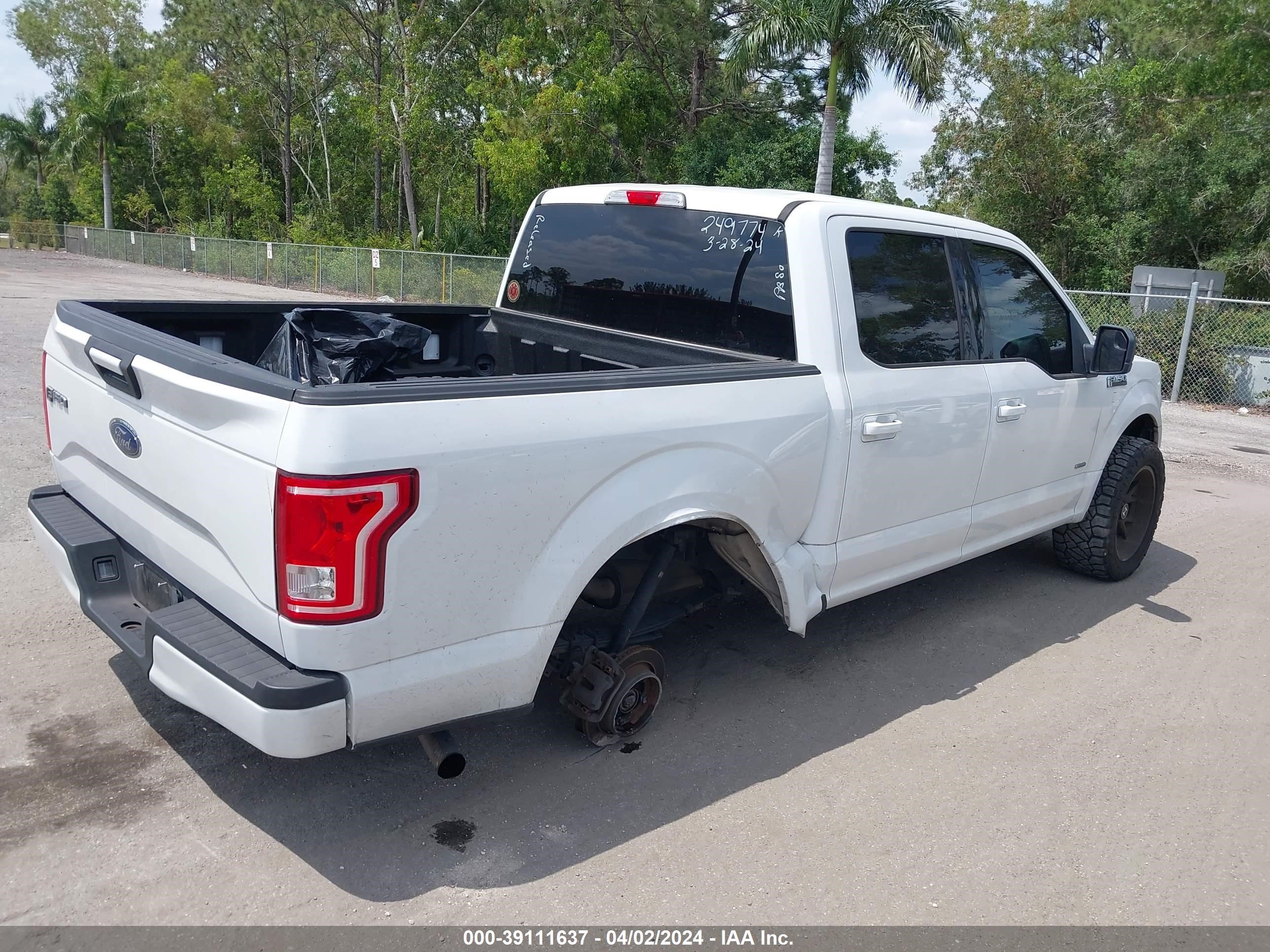 Photo 3 VIN: 1FTEW1CG4HFA75392 - FORD F-150 