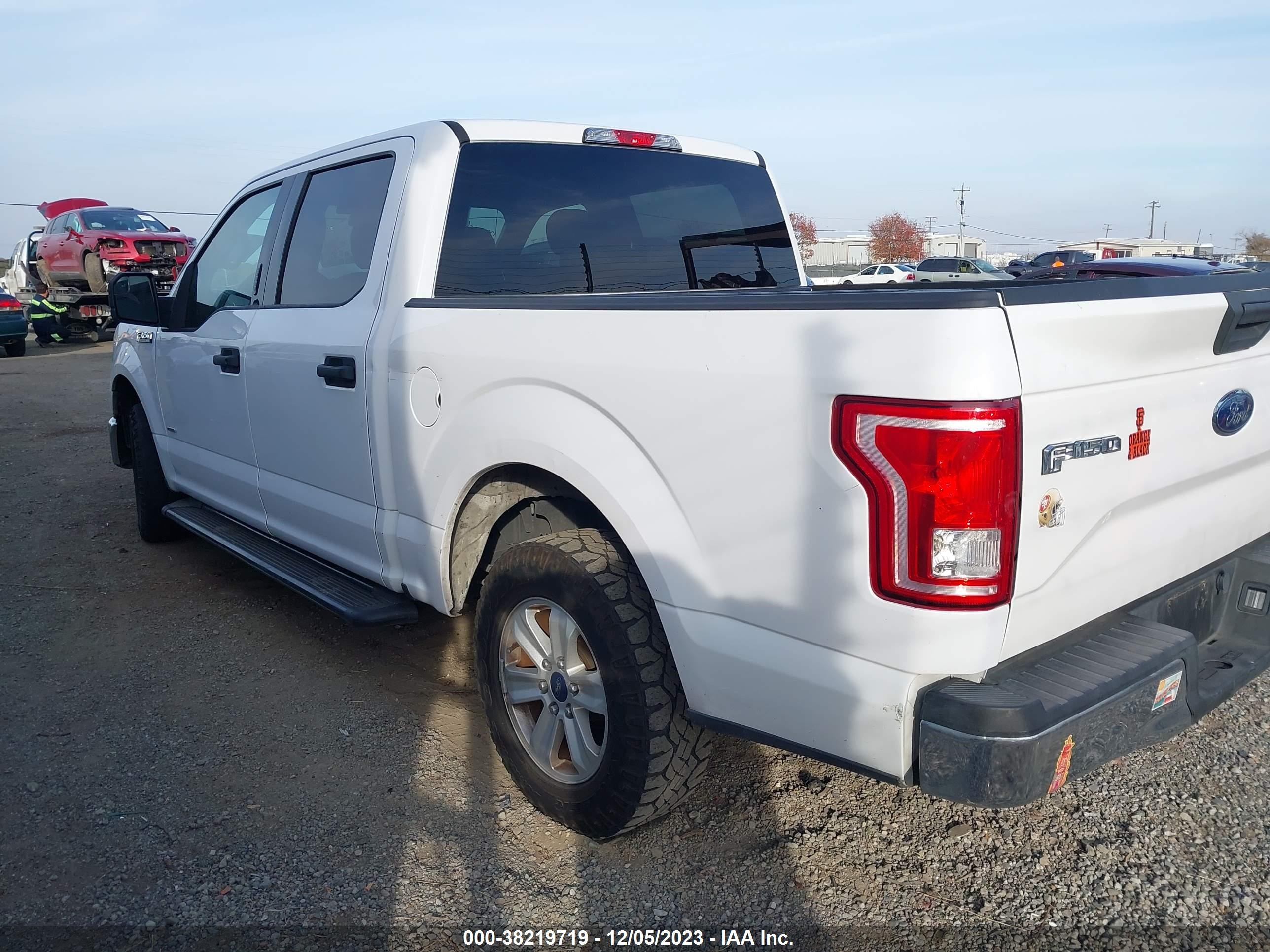 Photo 2 VIN: 1FTEW1CG5GKD01414 - FORD F-150 