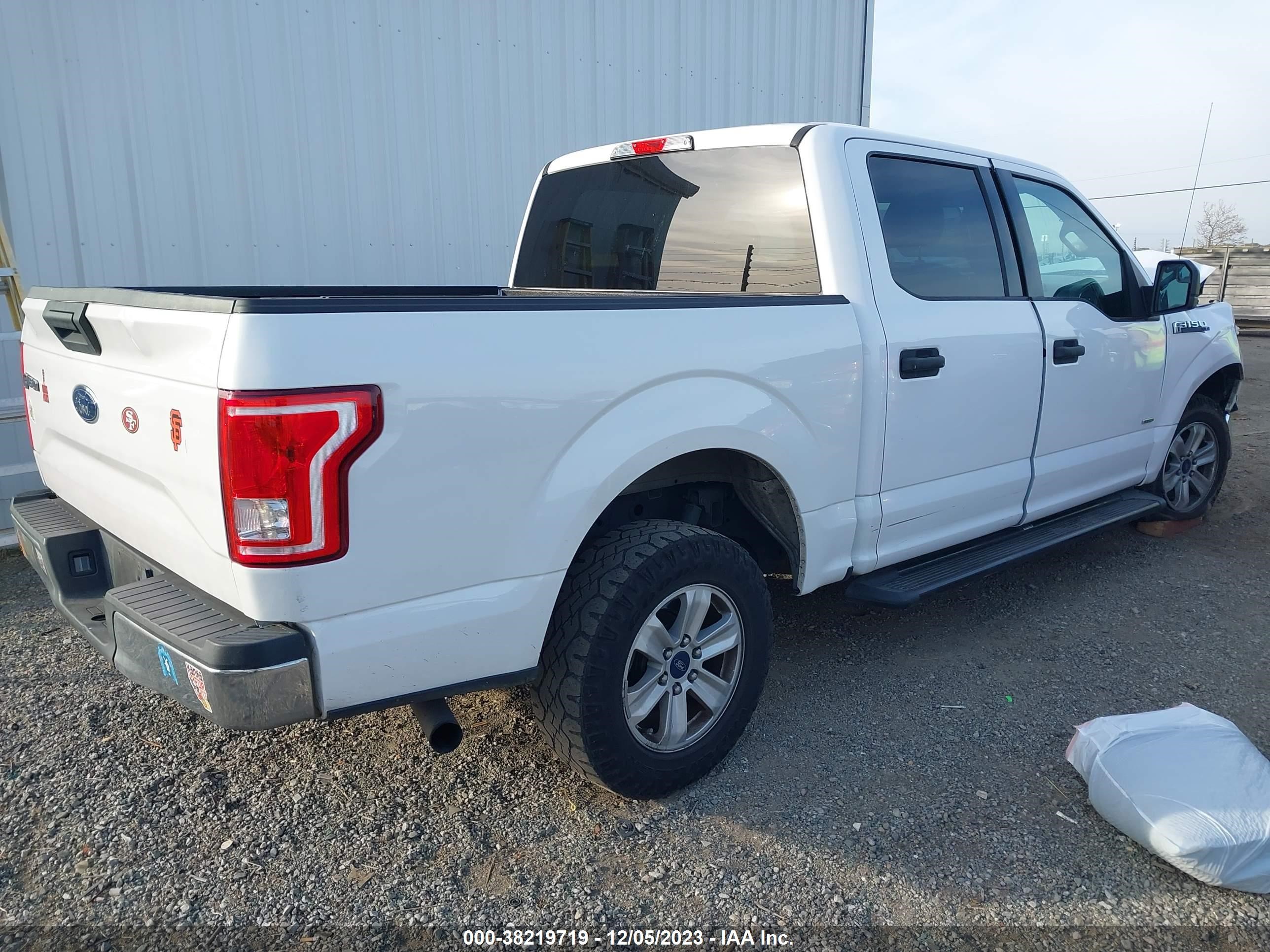 Photo 3 VIN: 1FTEW1CG5GKD01414 - FORD F-150 