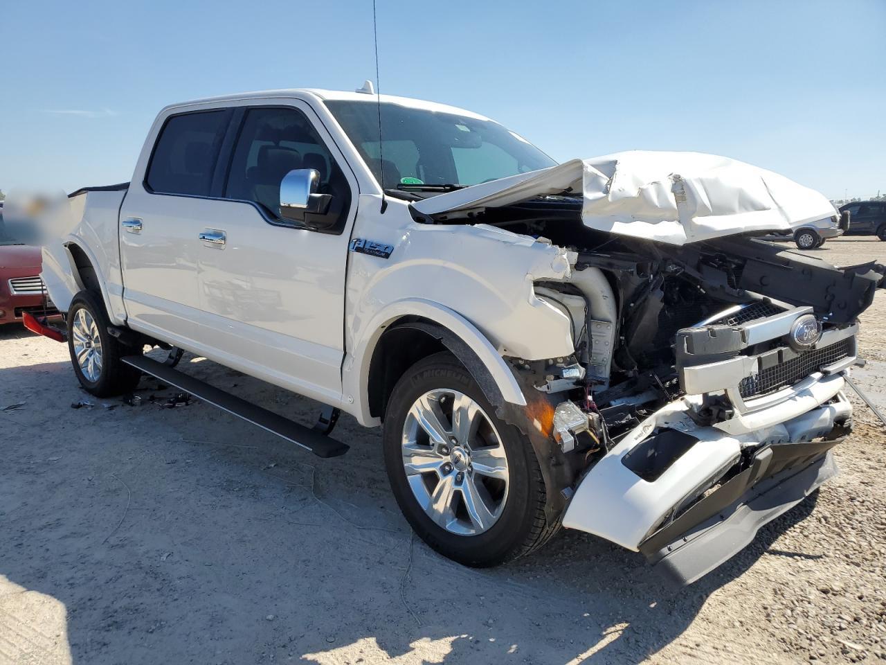 Photo 3 VIN: 1FTEW1CG7JFE04060 - FORD F-150 