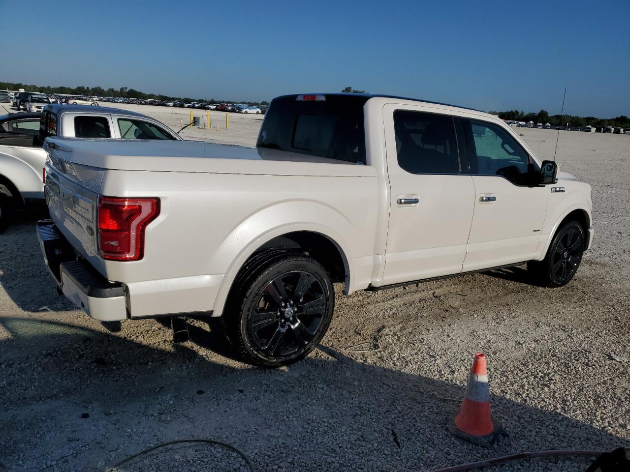 Photo 2 VIN: 1FTEW1CGXHFB39533 - FORD F-150 