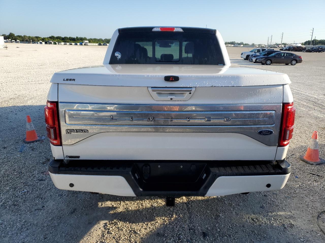 Photo 5 VIN: 1FTEW1CGXHFB39533 - FORD F-150 