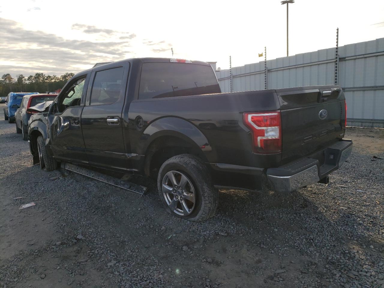 Photo 1 VIN: 1FTEW1CP0JFA86461 - FORD F-150 