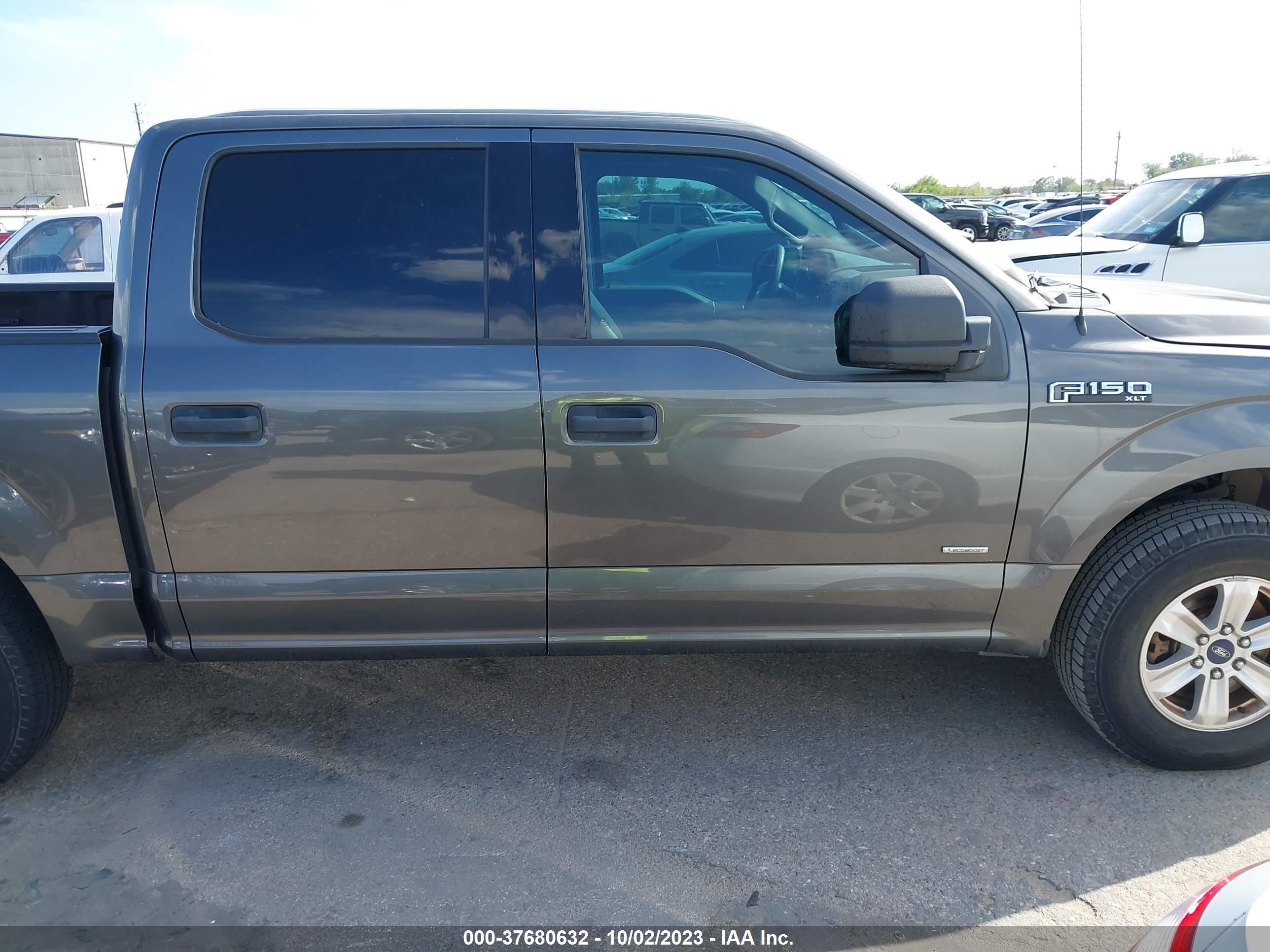 Photo 12 VIN: 1FTEW1CP1GKD73825 - FORD F-150 