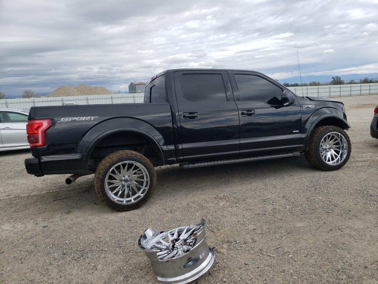 Photo 2 VIN: 1FTEW1CP5FKD29096 - FORD F-150 