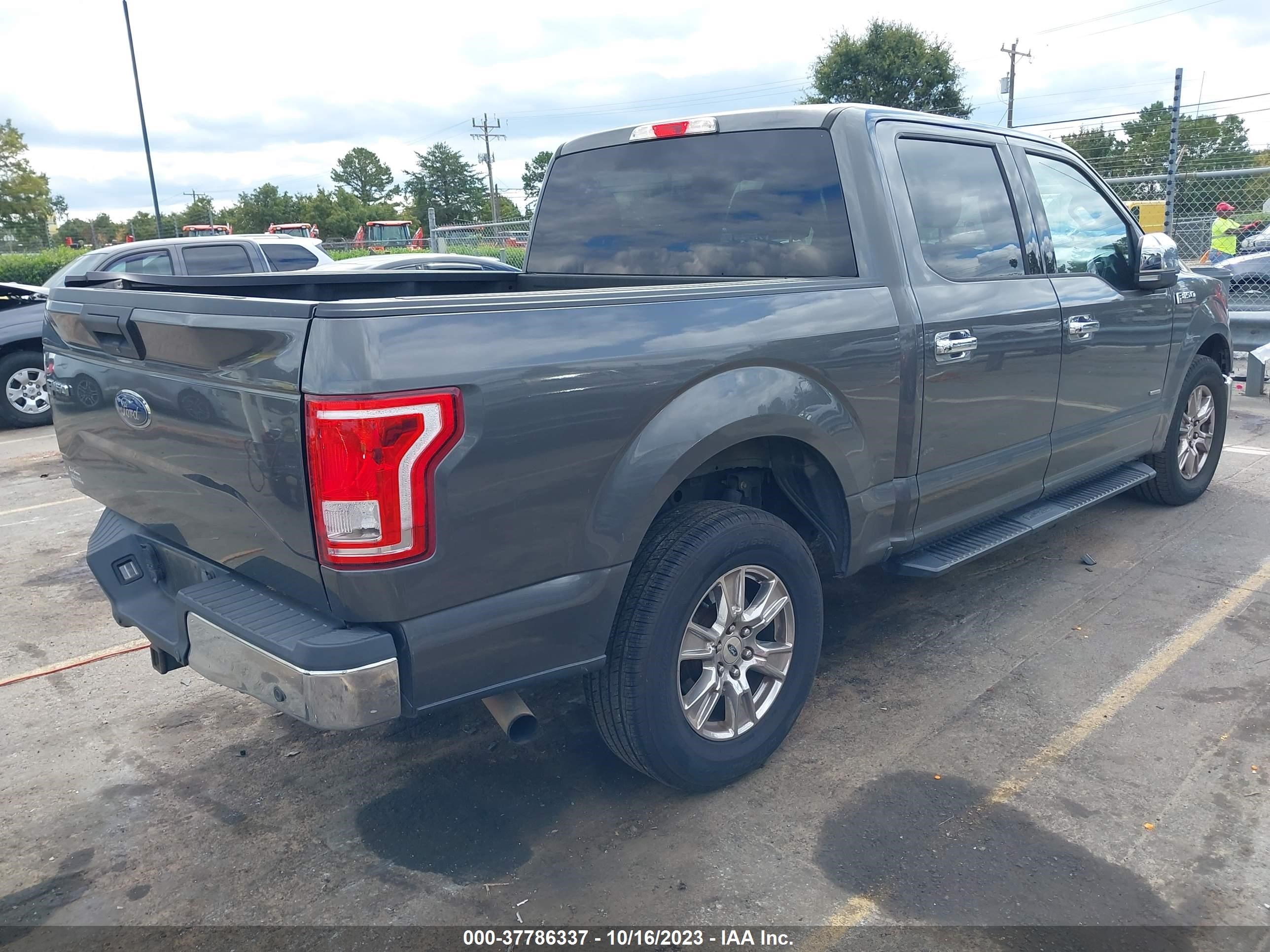 Photo 3 VIN: 1FTEW1CP6FKE18143 - FORD F-150 