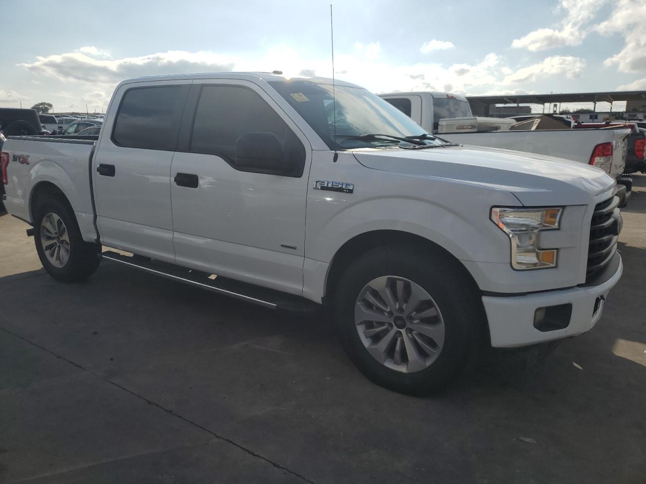 Photo 3 VIN: 1FTEW1CP8HKD93099 - FORD F-150 