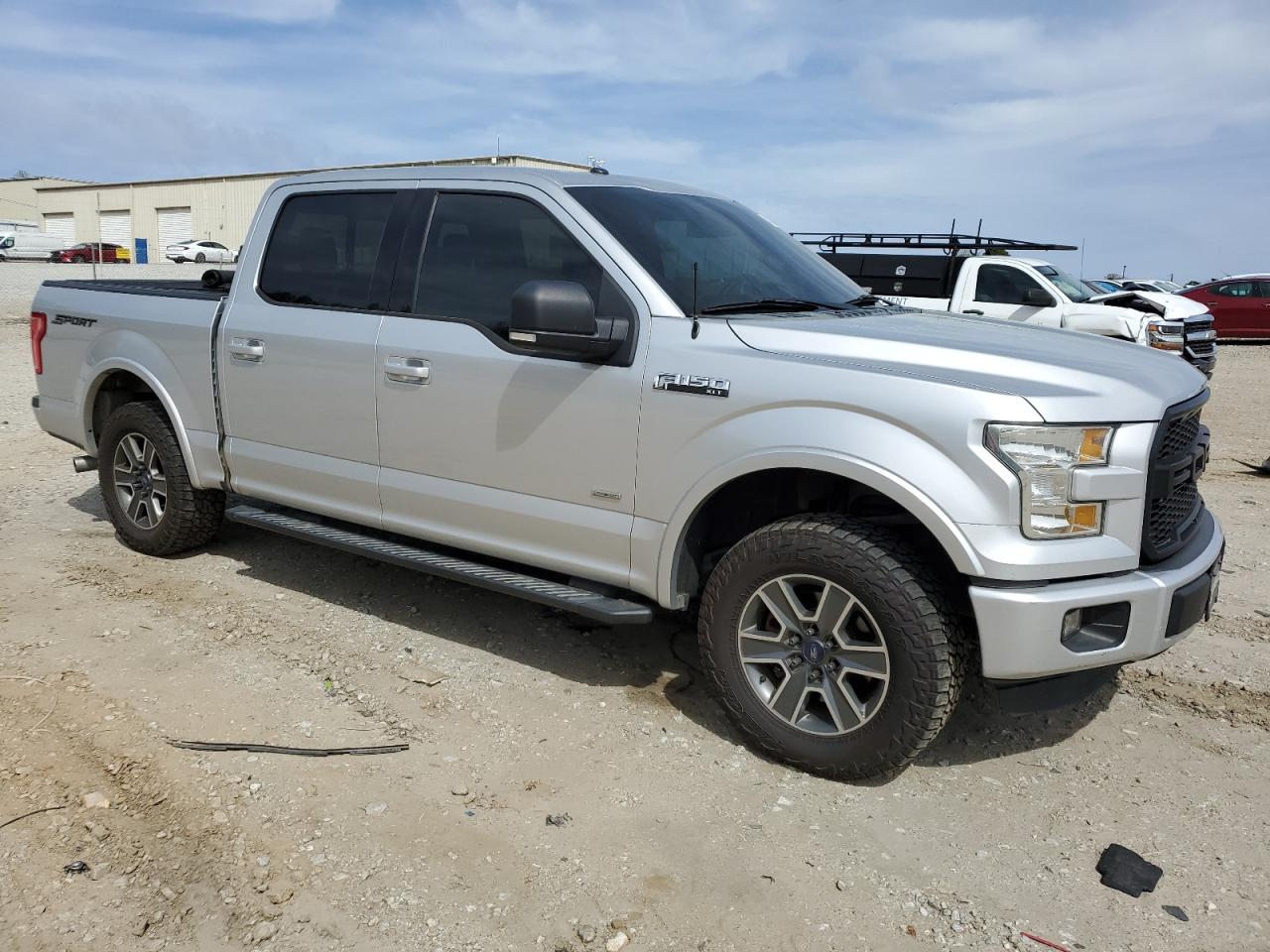 Photo 3 VIN: 1FTEW1CP9GFA67321 - FORD F-150 