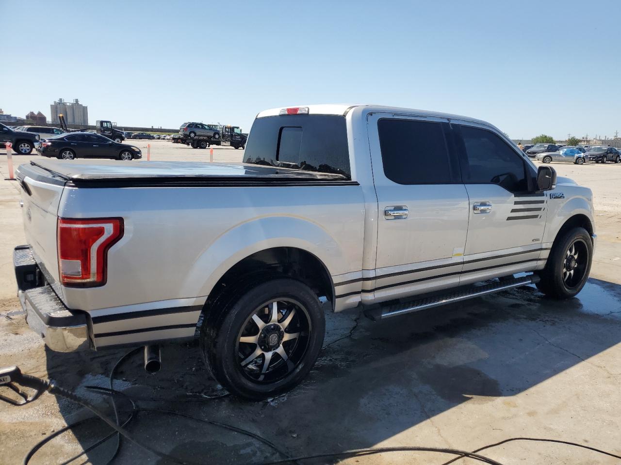 Photo 2 VIN: 1FTEW1CP9HKD14653 - FORD F-150 