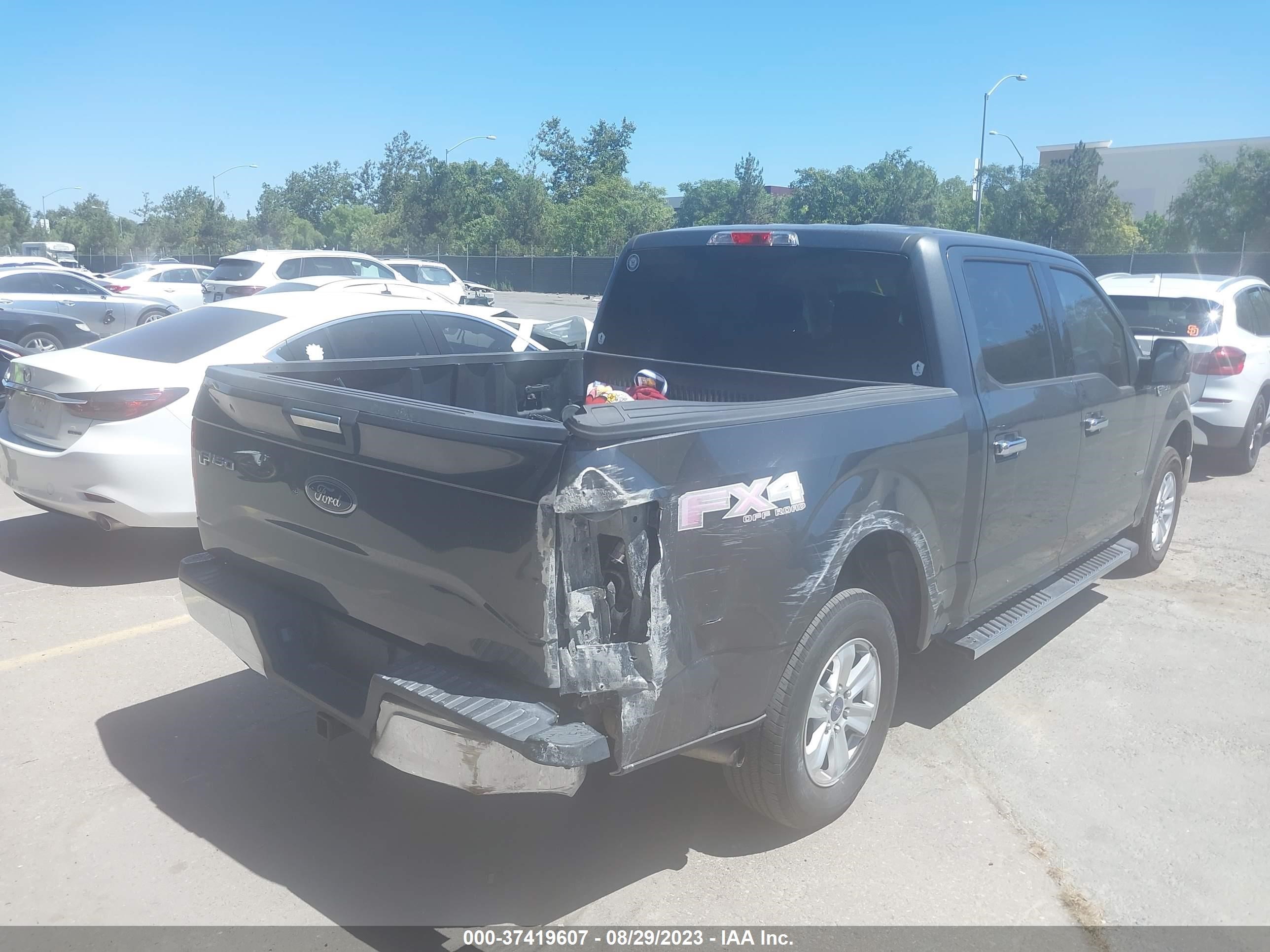 Photo 11 VIN: 1FTEW1CPXGFC45544 - FORD F-150 