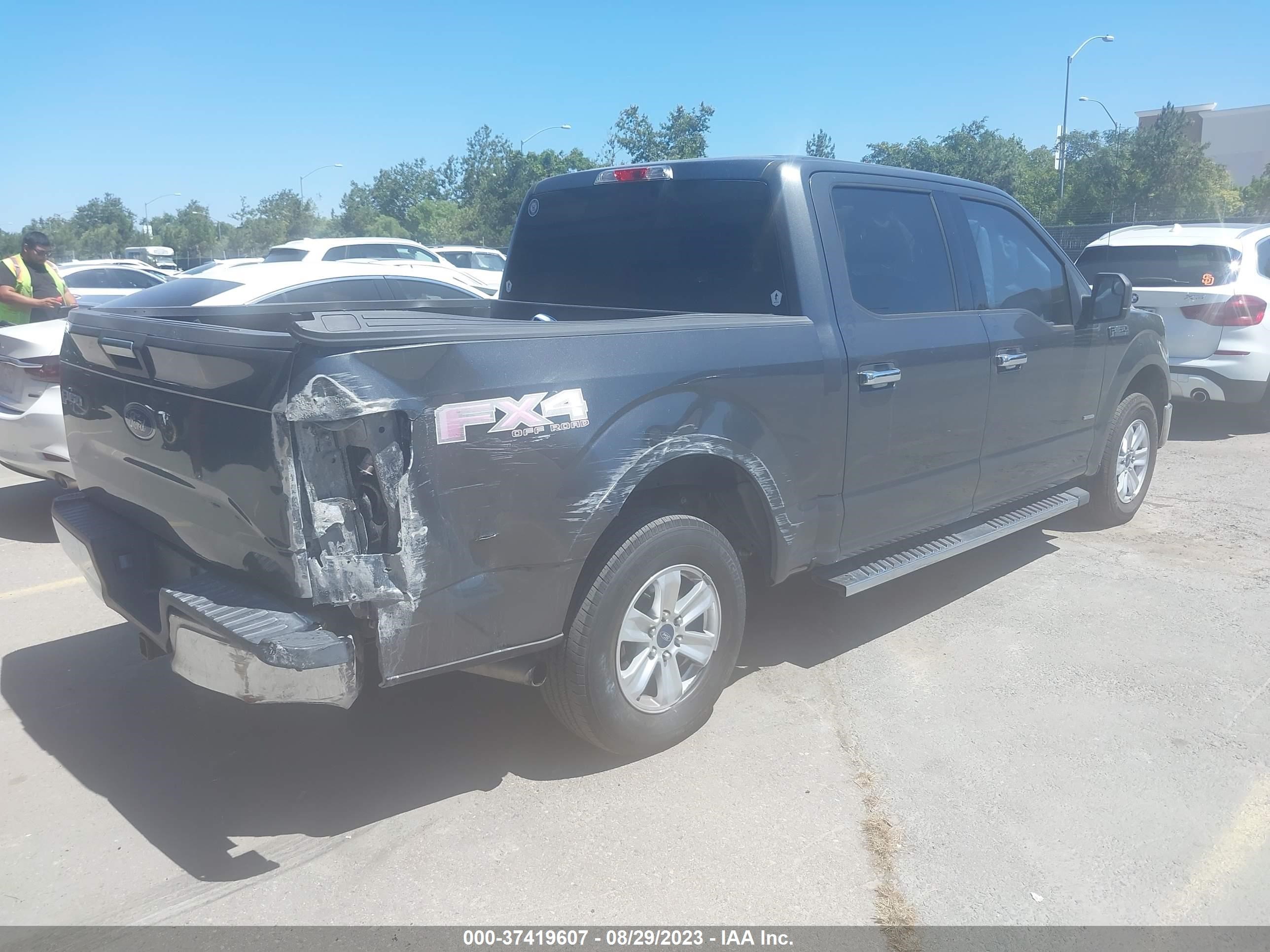 Photo 3 VIN: 1FTEW1CPXGFC45544 - FORD F-150 