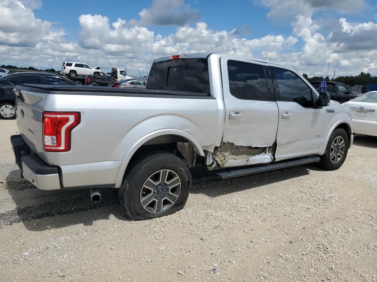 Photo 2 VIN: 1FTEW1CPXGFD33817 - FORD F-150 