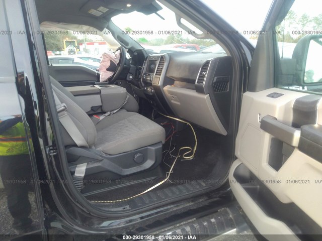 Photo 4 VIN: 1FTEW1E46KFC33841 - FORD F-150 