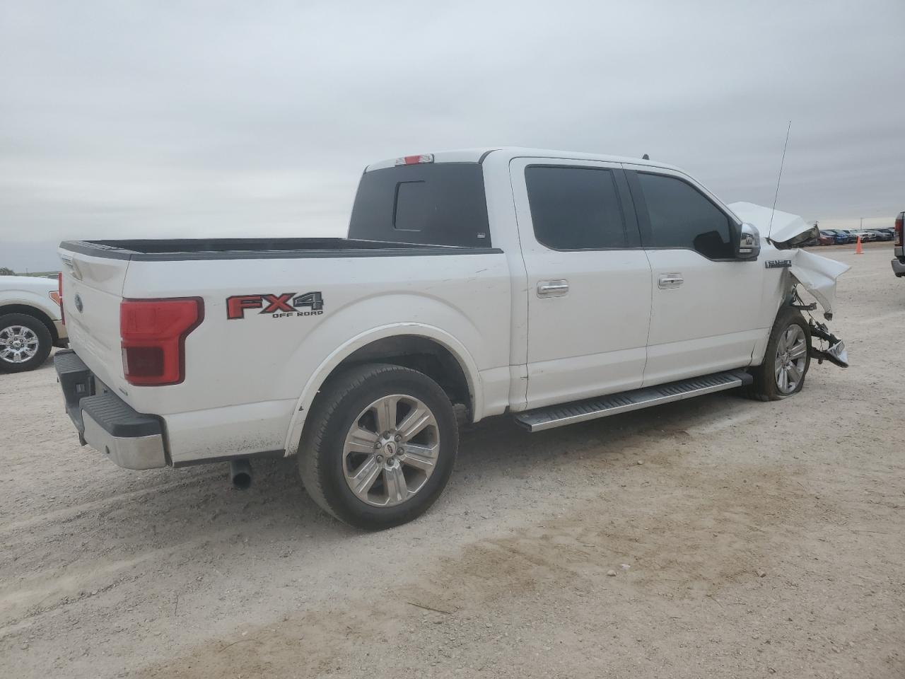 Photo 2 VIN: 1FTEW1E47KKE37040 - FORD F-150 