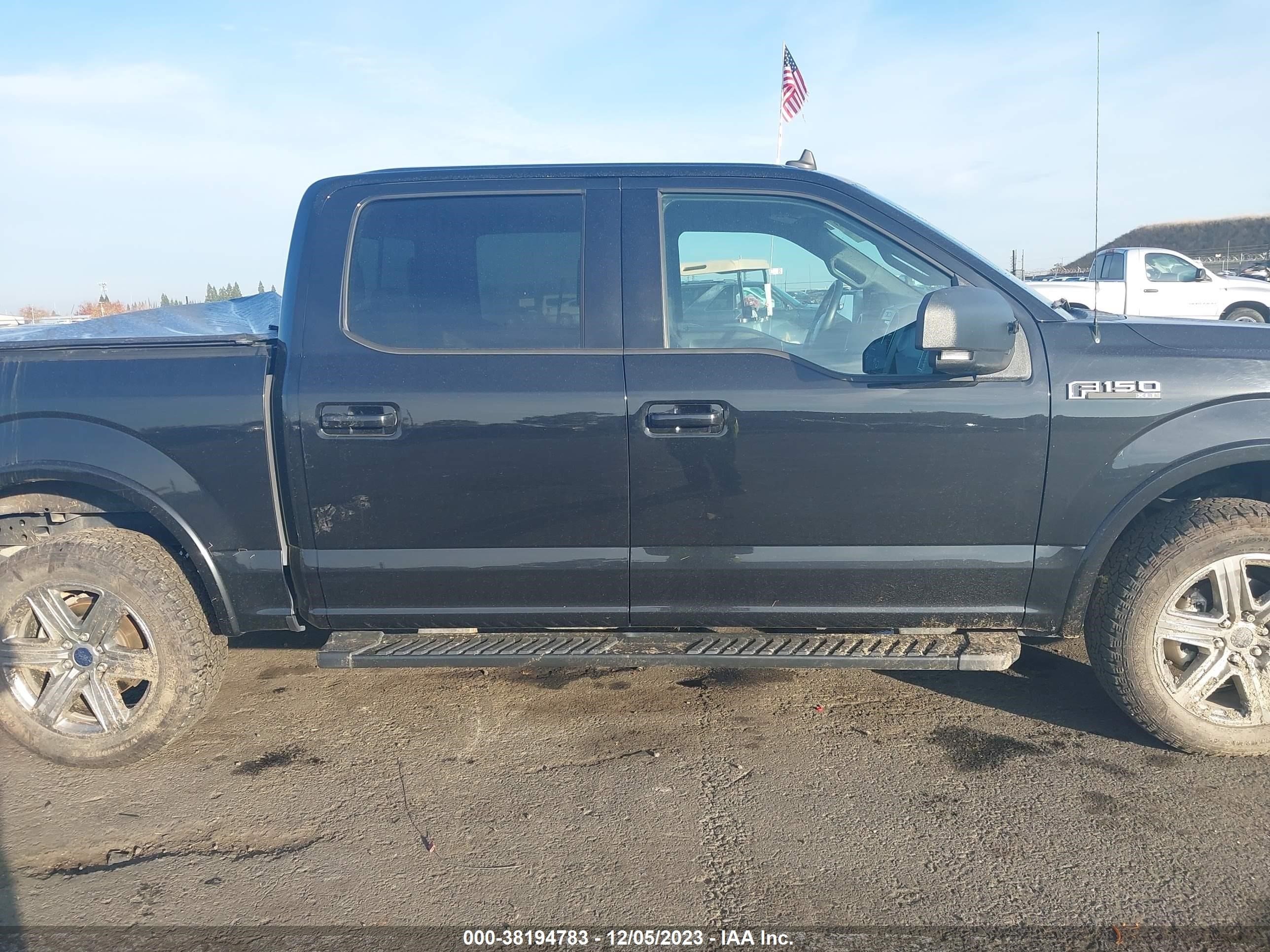 Photo 12 VIN: 1FTEW1E4XKFC90057 - FORD F-150 