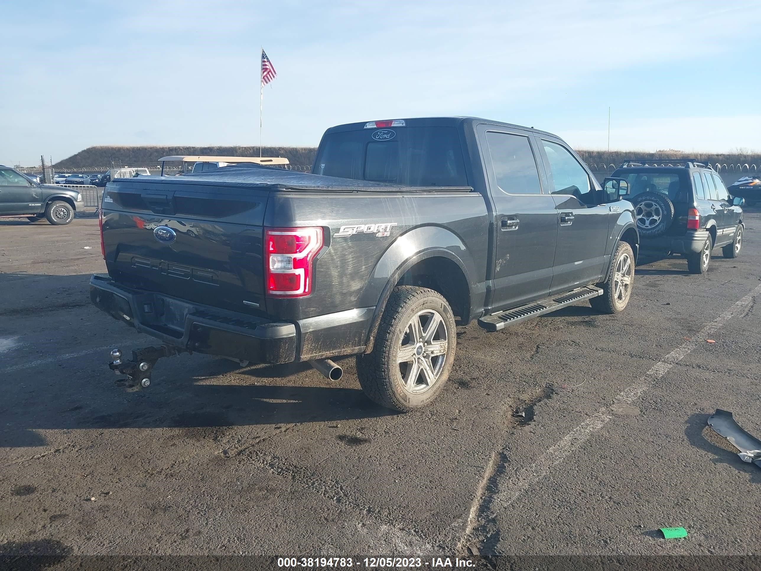 Photo 3 VIN: 1FTEW1E4XKFC90057 - FORD F-150 