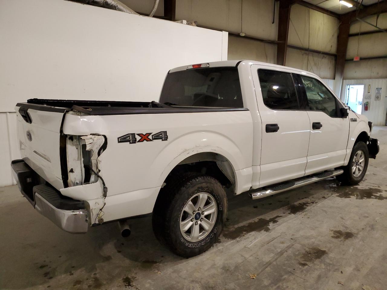 Photo 2 VIN: 1FTEW1E50JFB86815 - FORD F-150 