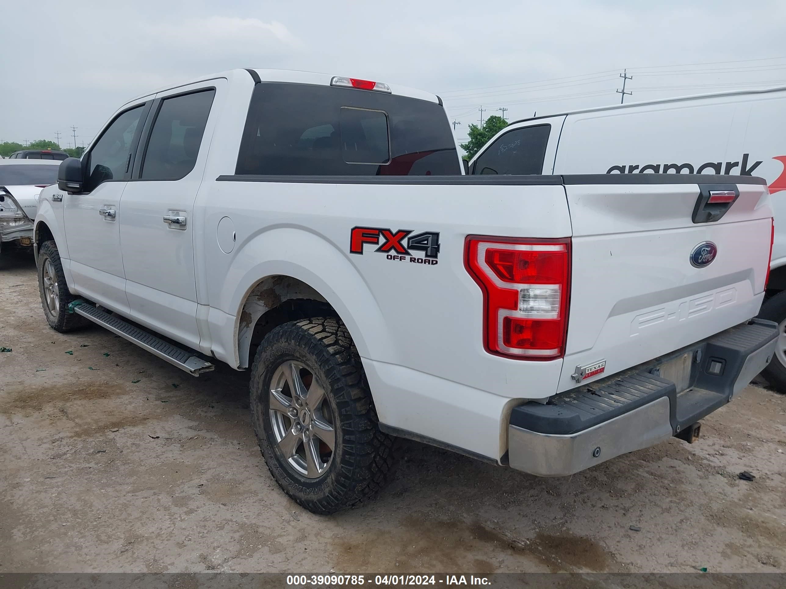 Photo 2 VIN: 1FTEW1E50JKE57640 - FORD F-150 