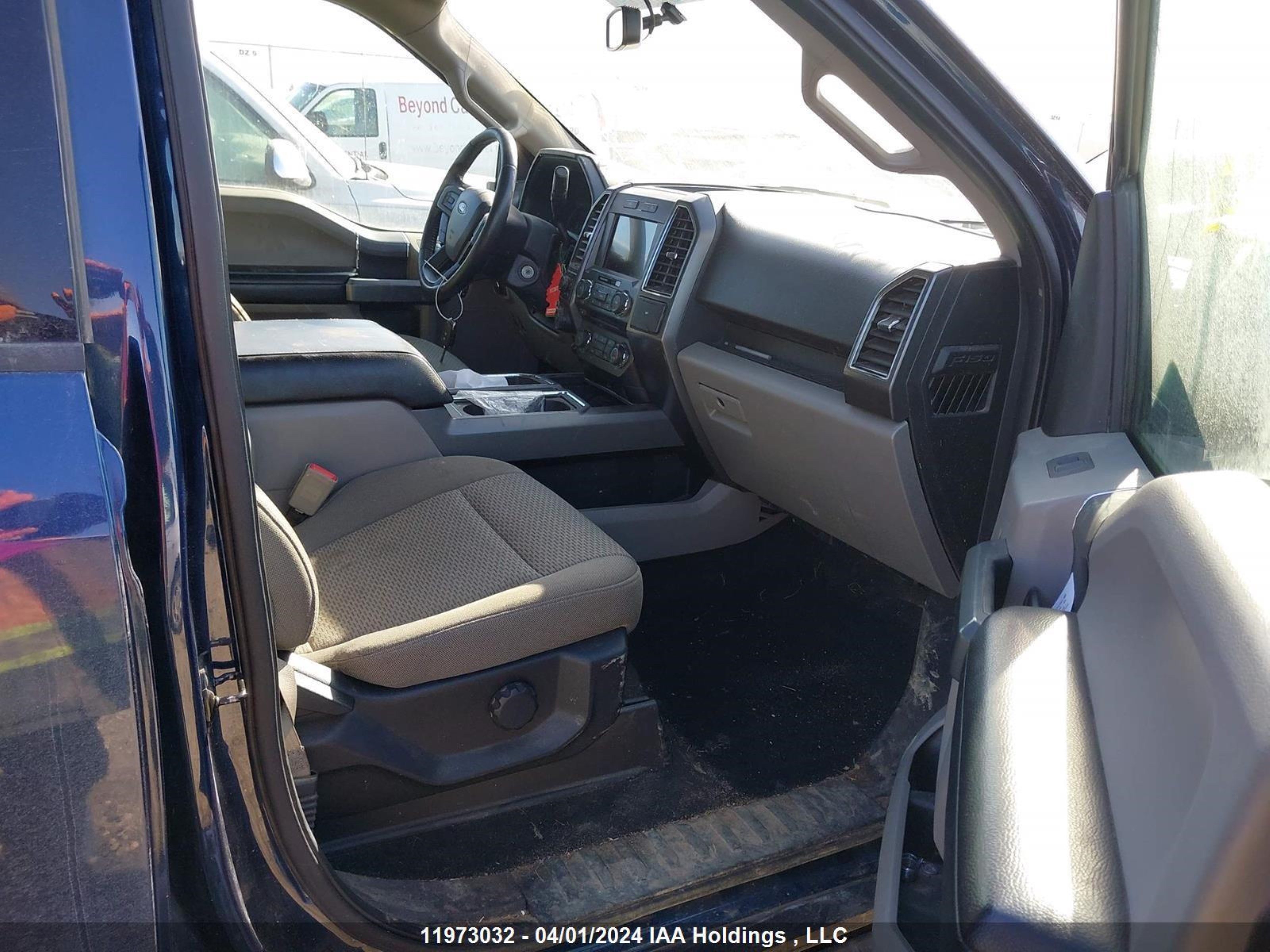 Photo 4 VIN: 1FTEW1E51JFD20943 - FORD F-150 