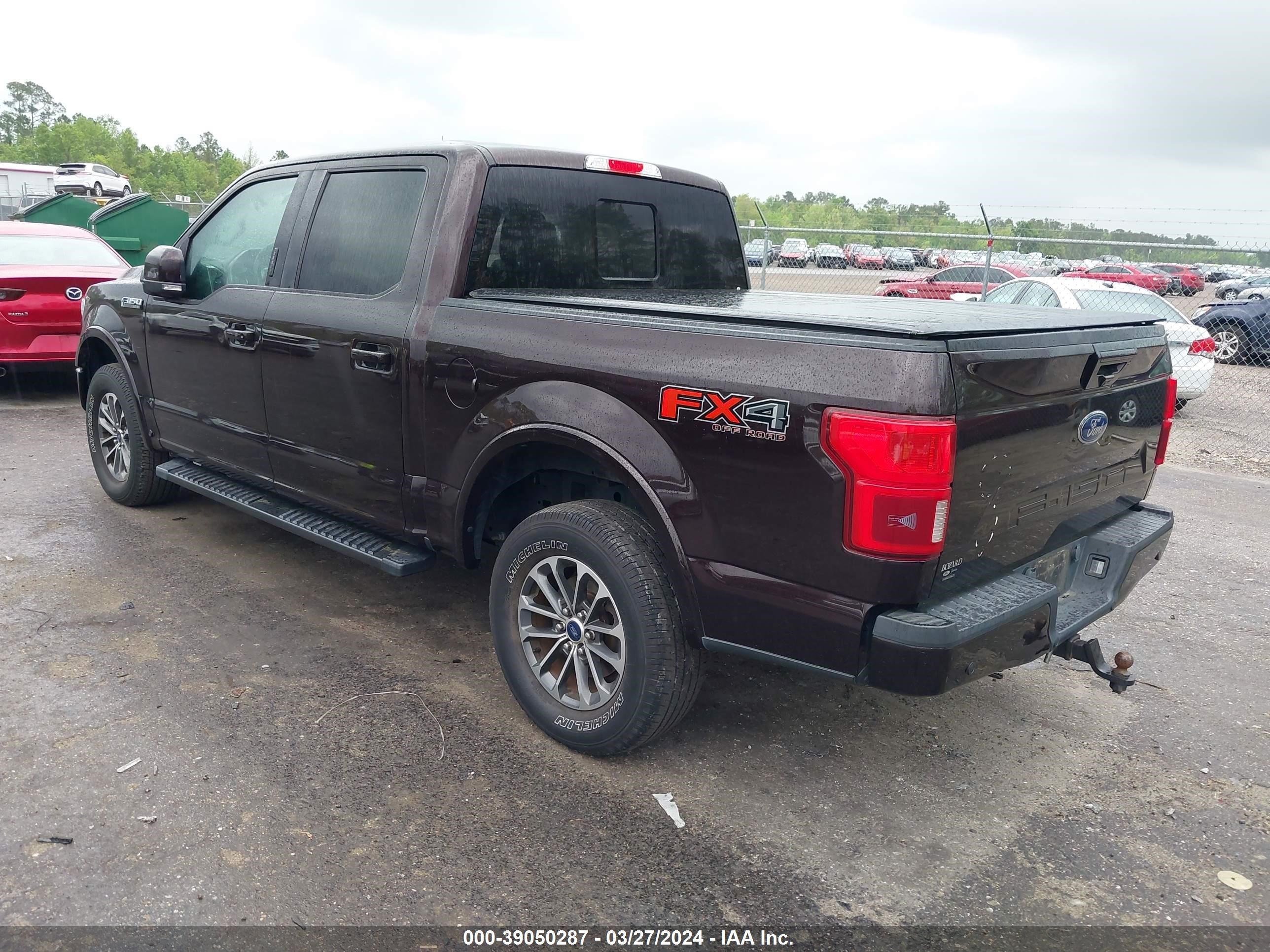 Photo 2 VIN: 1FTEW1E52JKE05670 - FORD F-150 