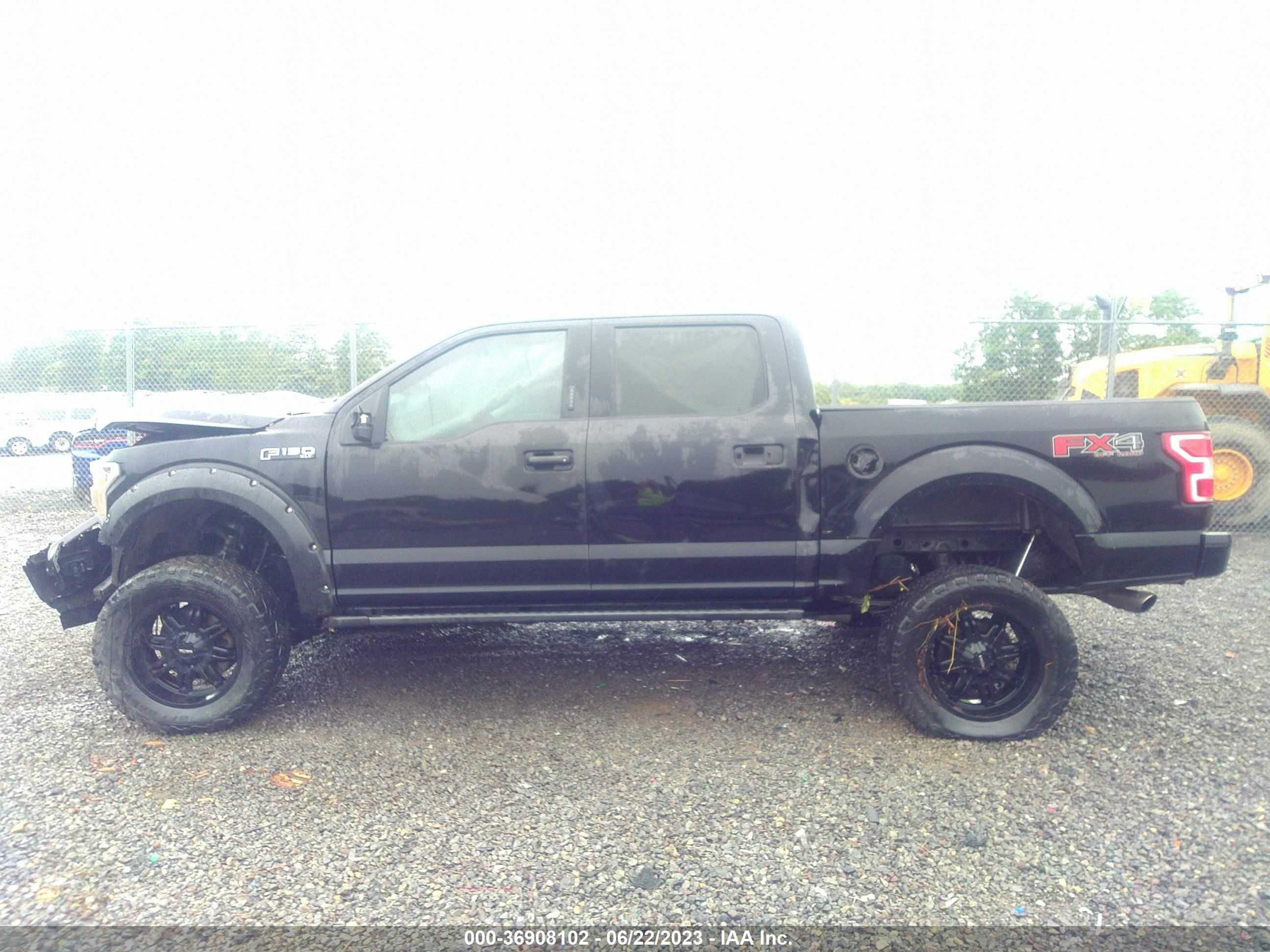 Photo 14 VIN: 1FTEW1E52KFA22628 - FORD F-150 