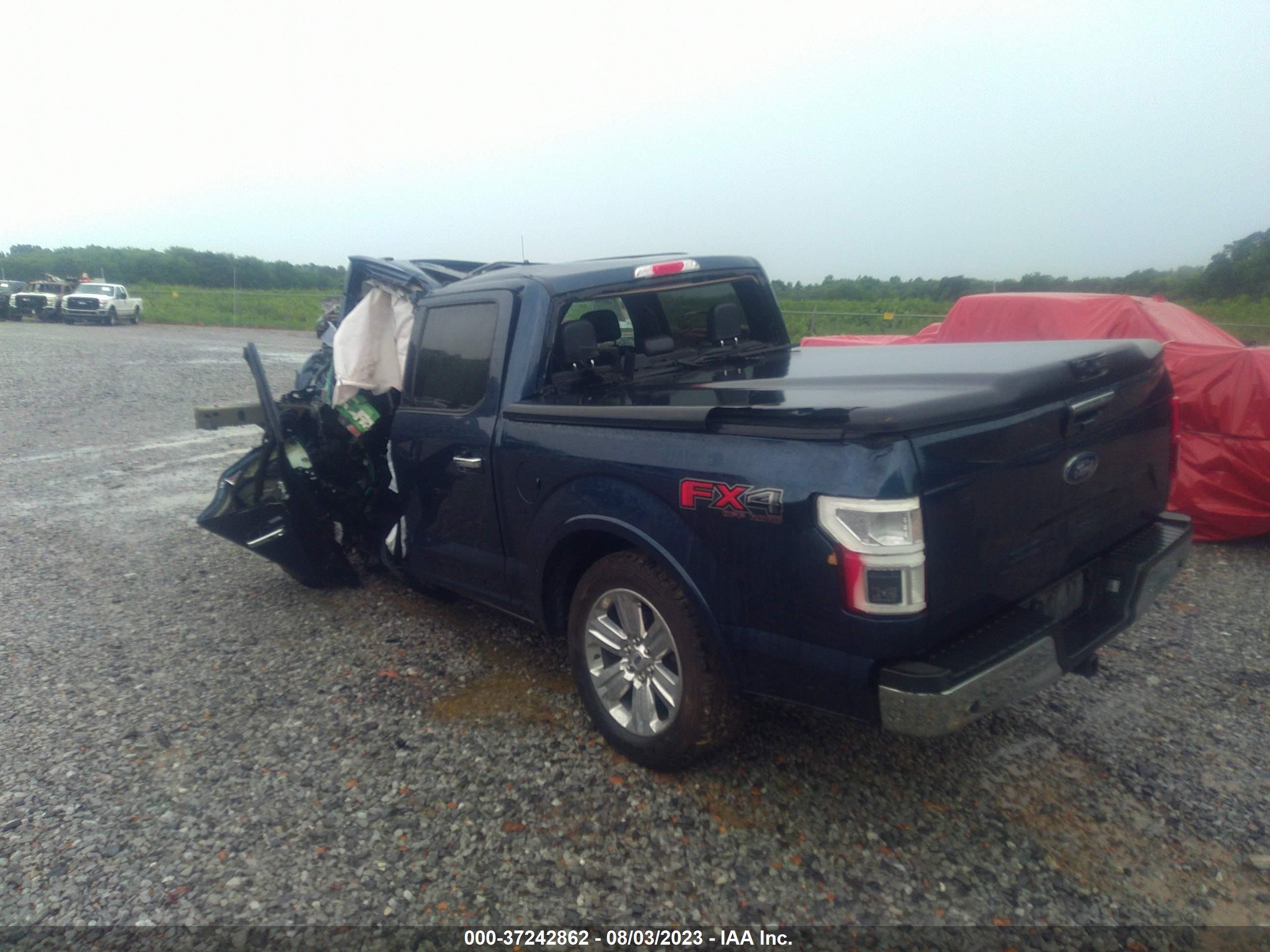 Photo 2 VIN: 1FTEW1E53JFE67703 - FORD F-150 