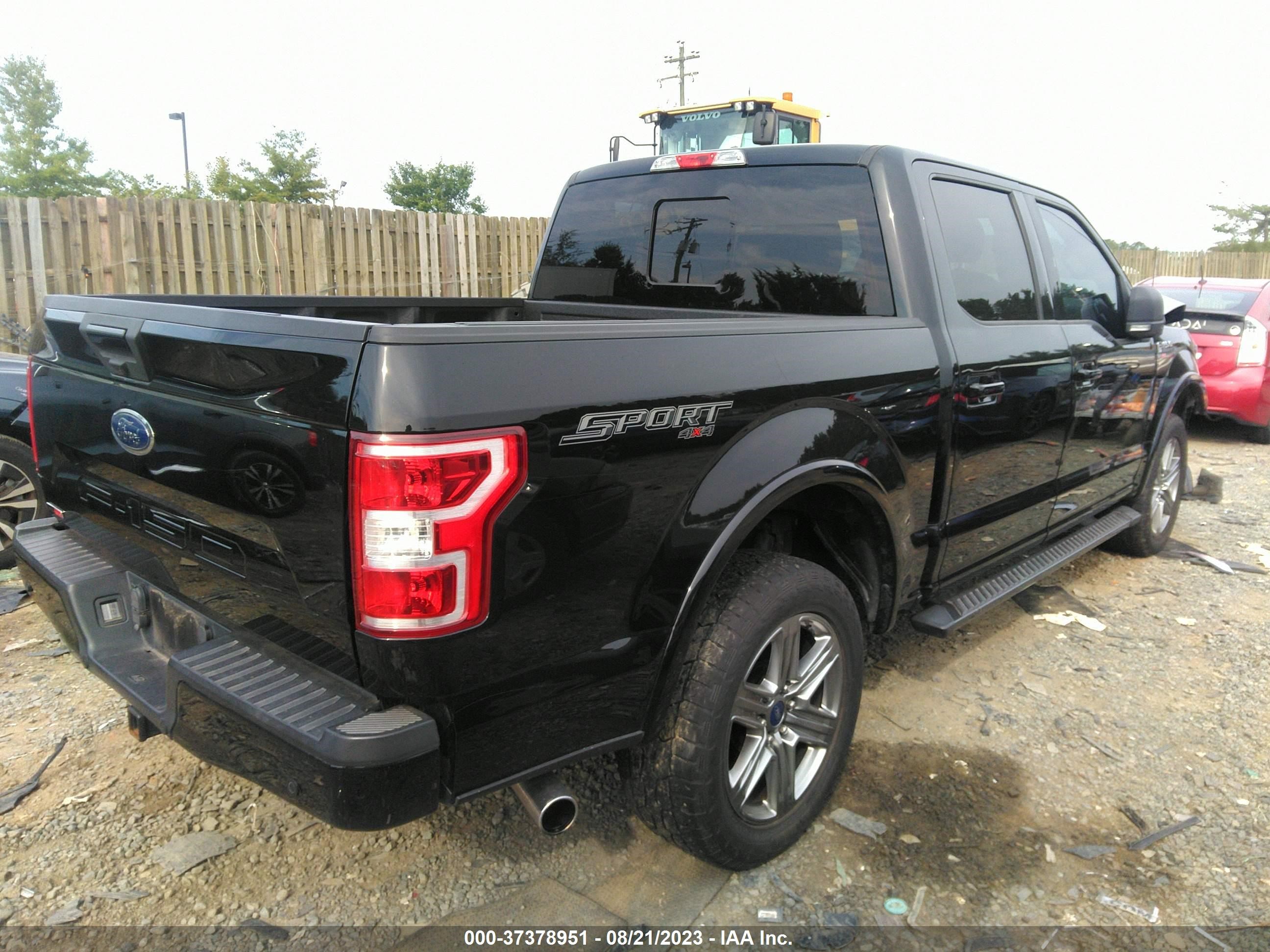 Photo 3 VIN: 1FTEW1E57JFA67952 - FORD F-150 