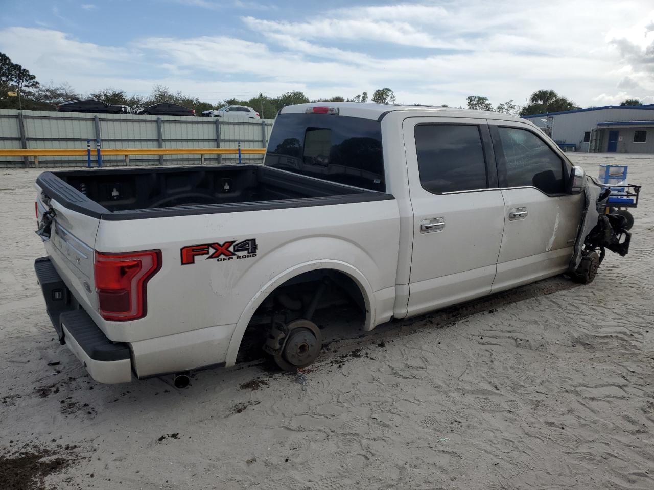 Photo 2 VIN: 1FTEW1EG0GFB51248 - FORD F-150 