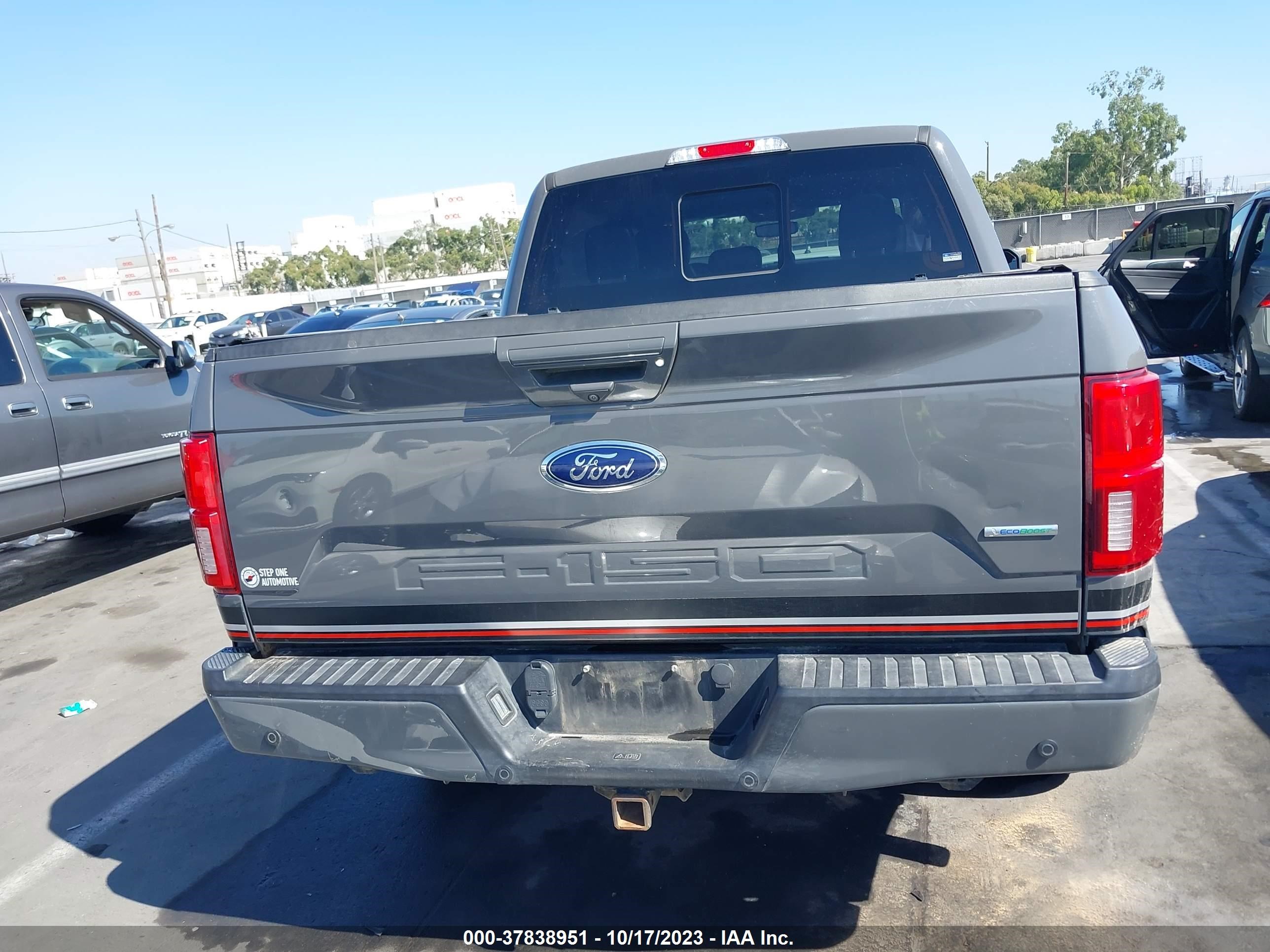 Photo 15 VIN: 1FTEW1EG3JFB94182 - FORD F-150 