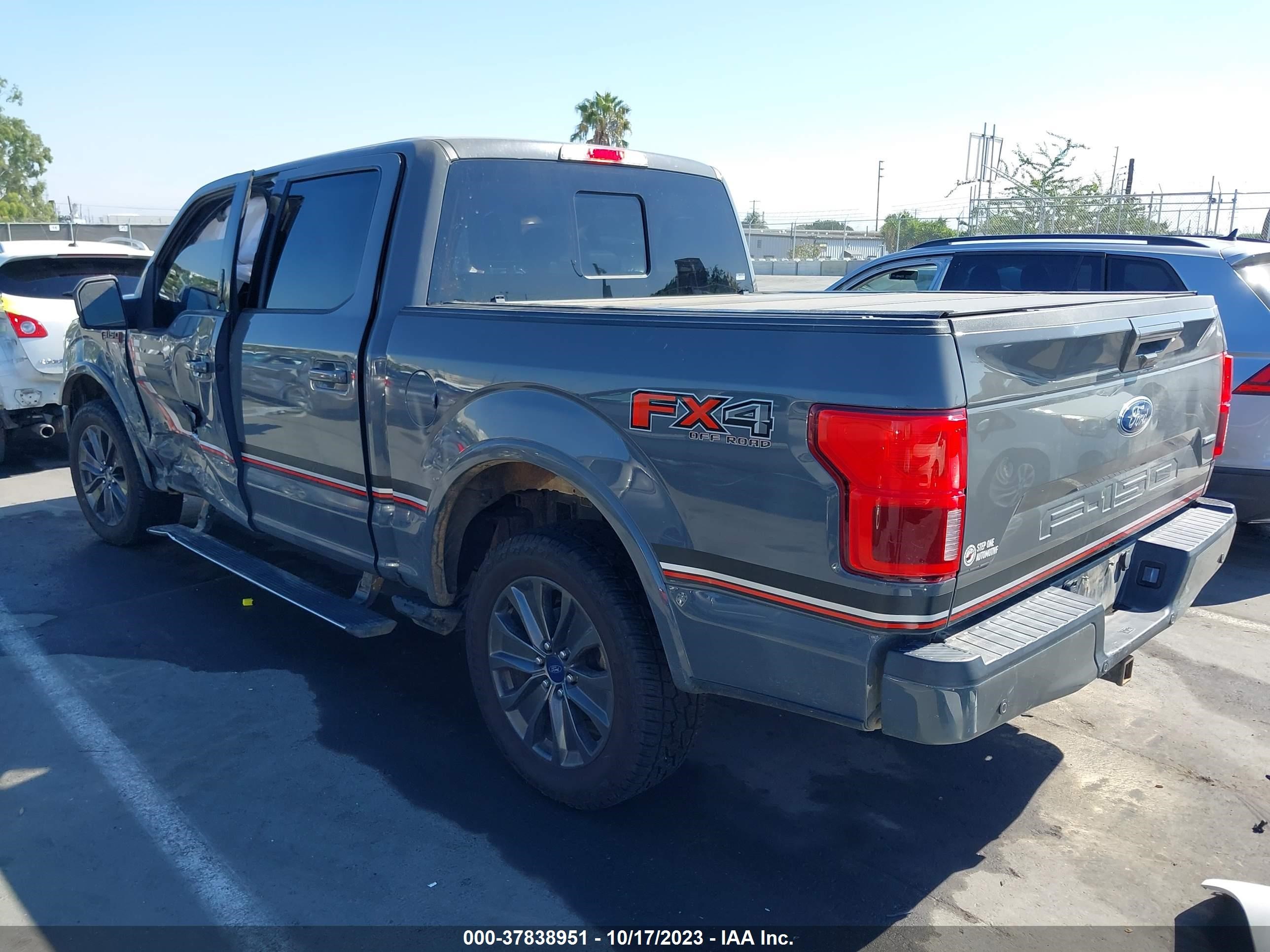 Photo 2 VIN: 1FTEW1EG3JFB94182 - FORD F-150 