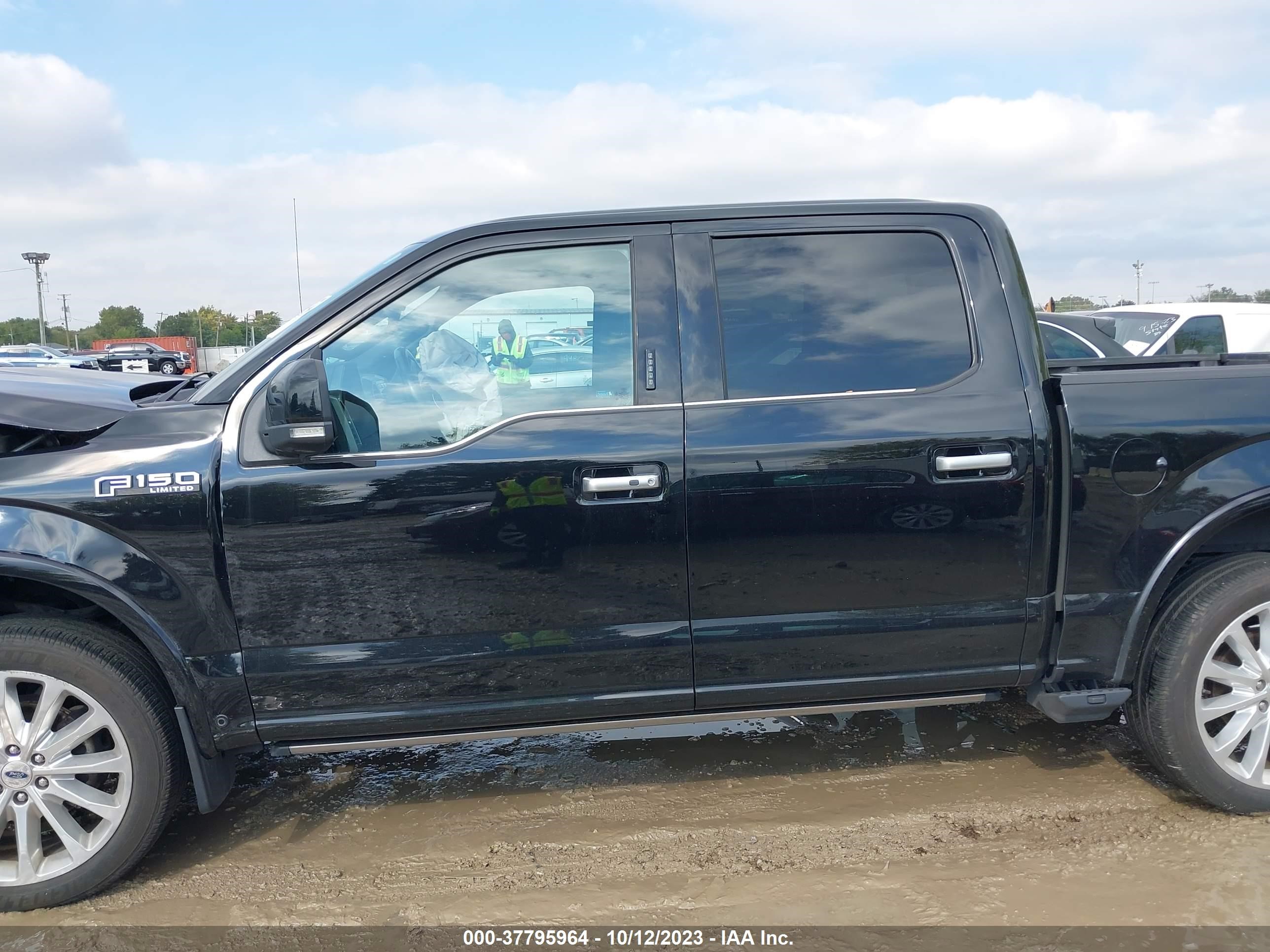 Photo 13 VIN: 1FTEW1EG5JFA50455 - FORD F-150 