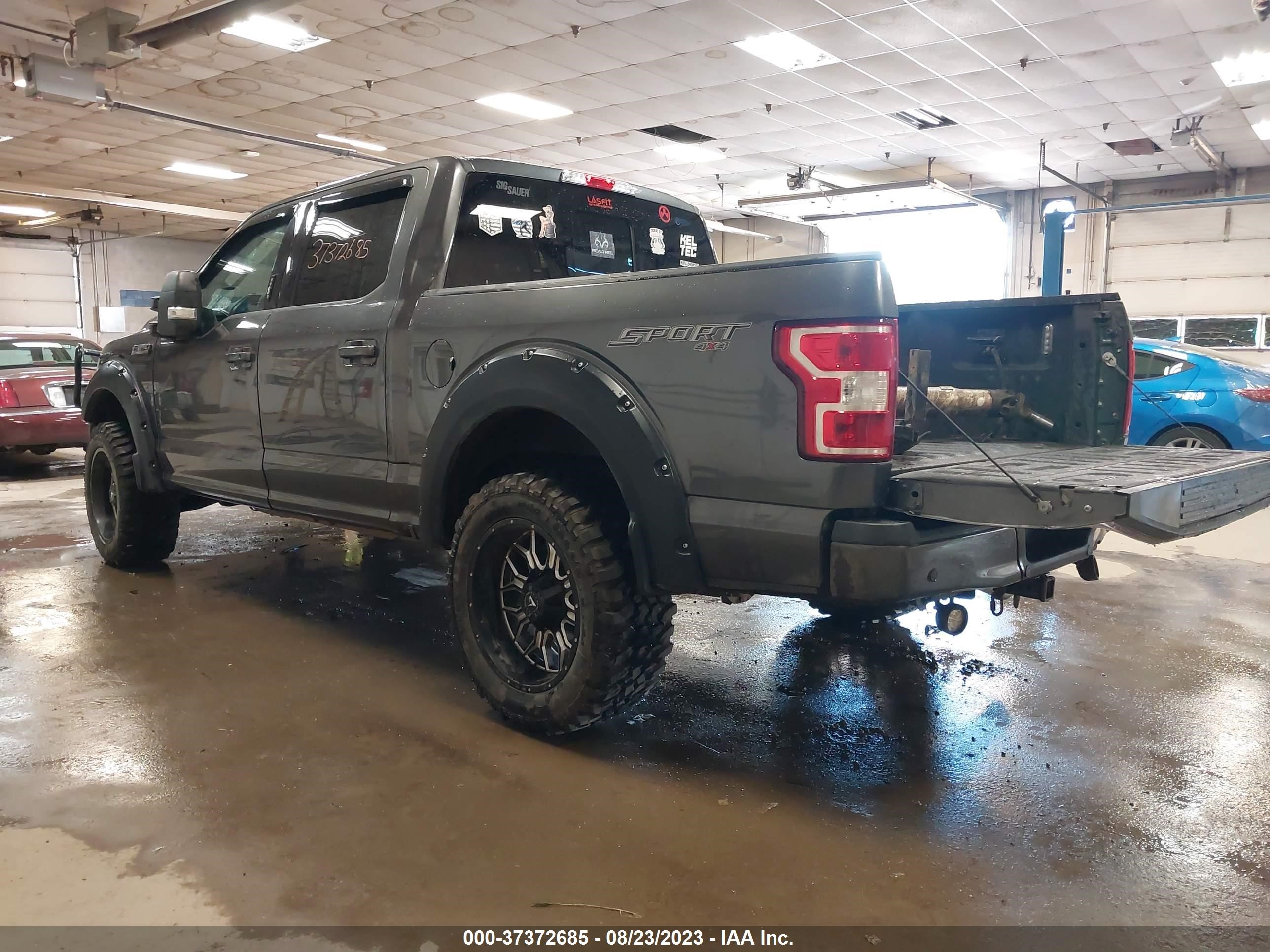 Photo 2 VIN: 1FTEW1EG5JFE51505 - FORD F-150 