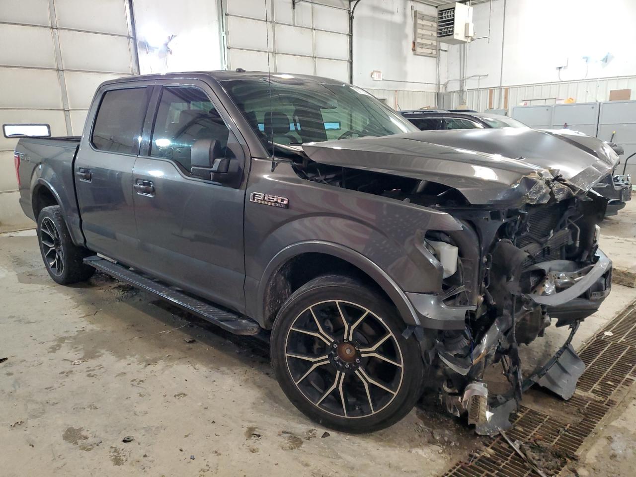 Photo 3 VIN: 1FTEW1EG8FKE62142 - FORD F-150 