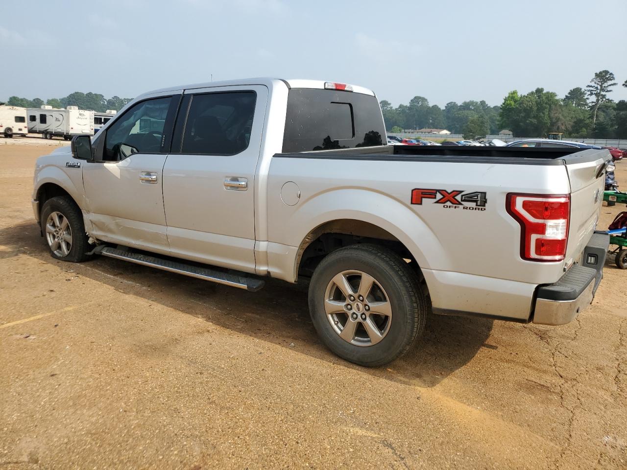 Photo 1 VIN: 1FTEW1EGXJKE29698 - FORD F-150 