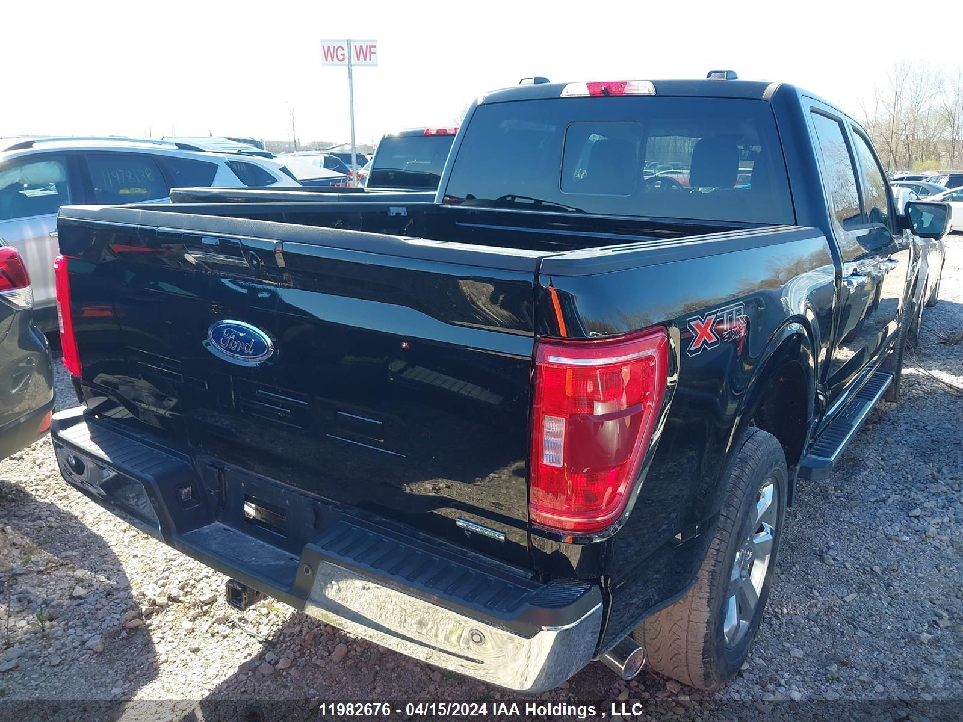 Photo 3 VIN: 1FTEW1EP0NFA37635 - FORD F-150 