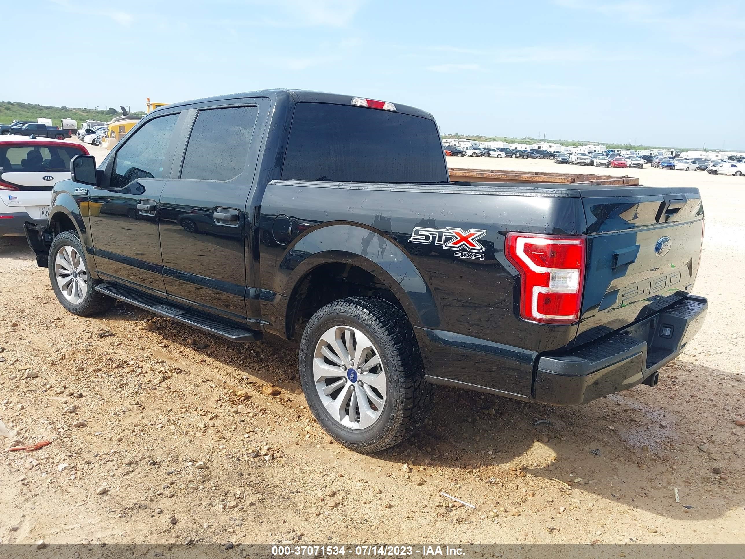 Photo 2 VIN: 1FTEW1EP1JKC39577 - FORD F-150 