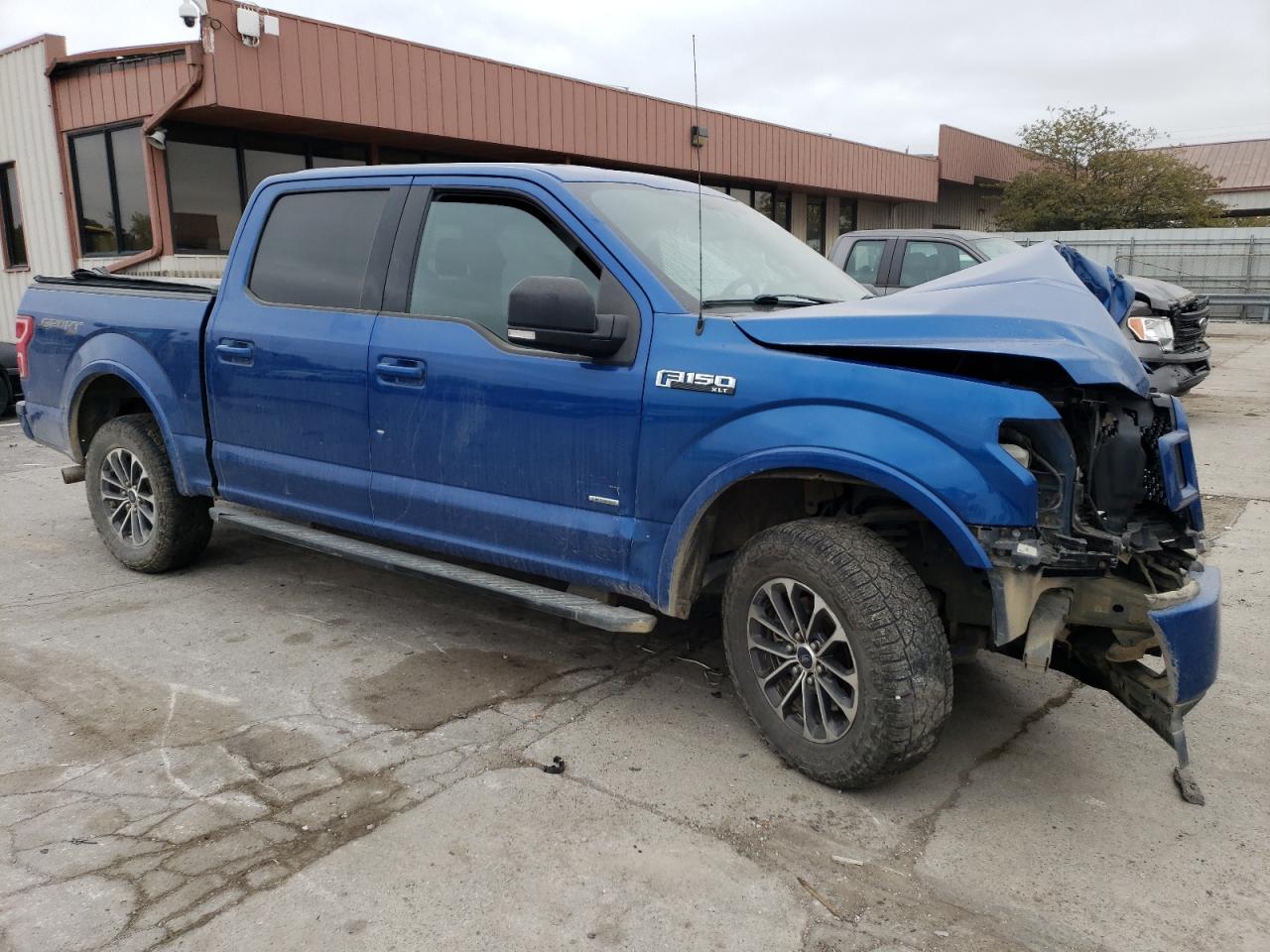 Photo 3 VIN: 1FTEW1EP2JFC94483 - FORD F-150 