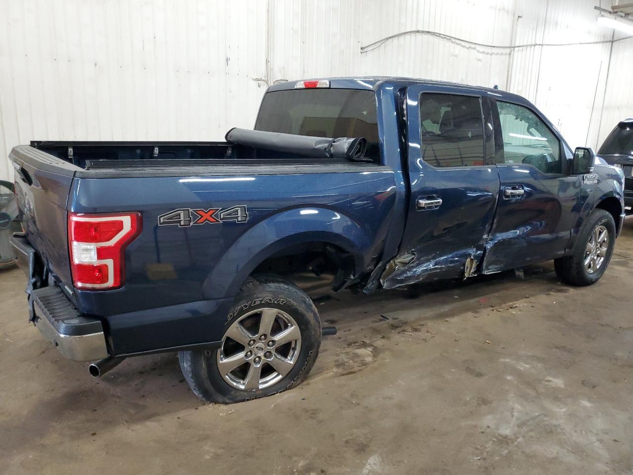 Photo 2 VIN: 1FTEW1EP4JFE10220 - FORD F-150 