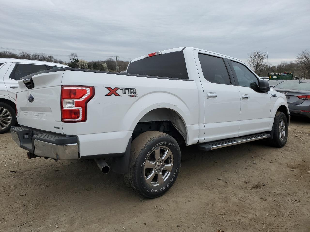 Photo 2 VIN: 1FTEW1EP5JFB34873 - FORD F-150 