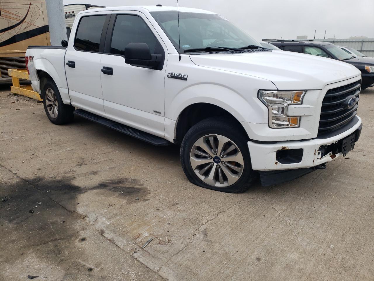 Photo 3 VIN: 1FTEW1EP8HKD24748 - FORD F-150 