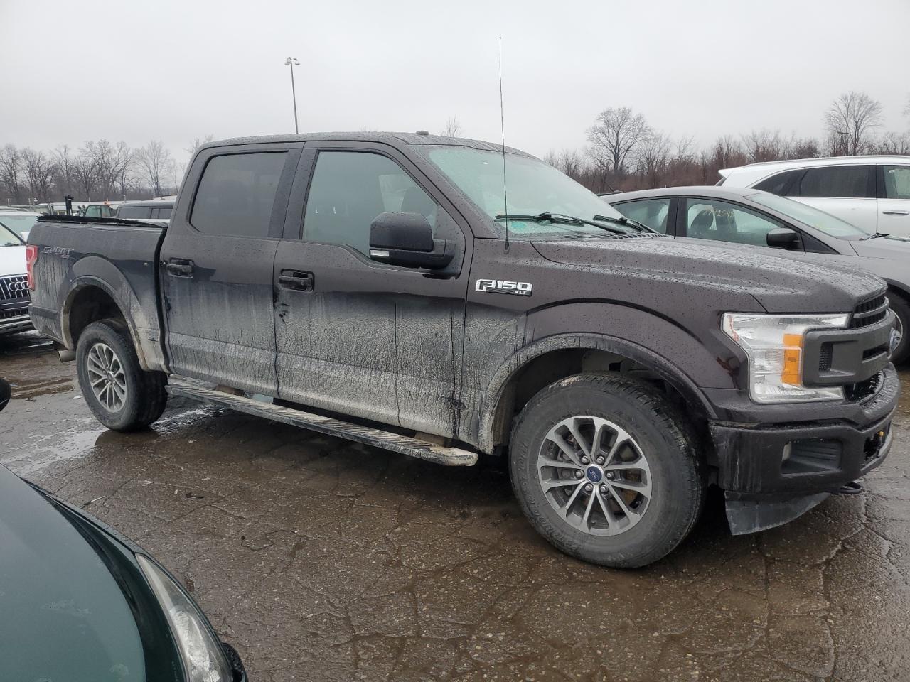 Photo 3 VIN: 1FTEW1EP8JFD83233 - FORD F-150 