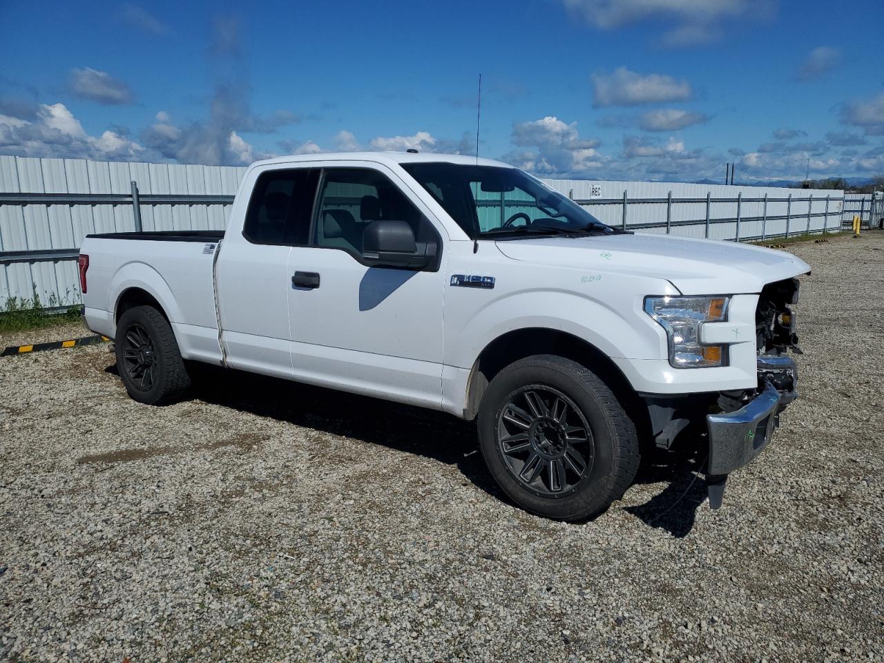 Photo 3 VIN: 1FTEX1C82HKC85700 - FORD F-150 