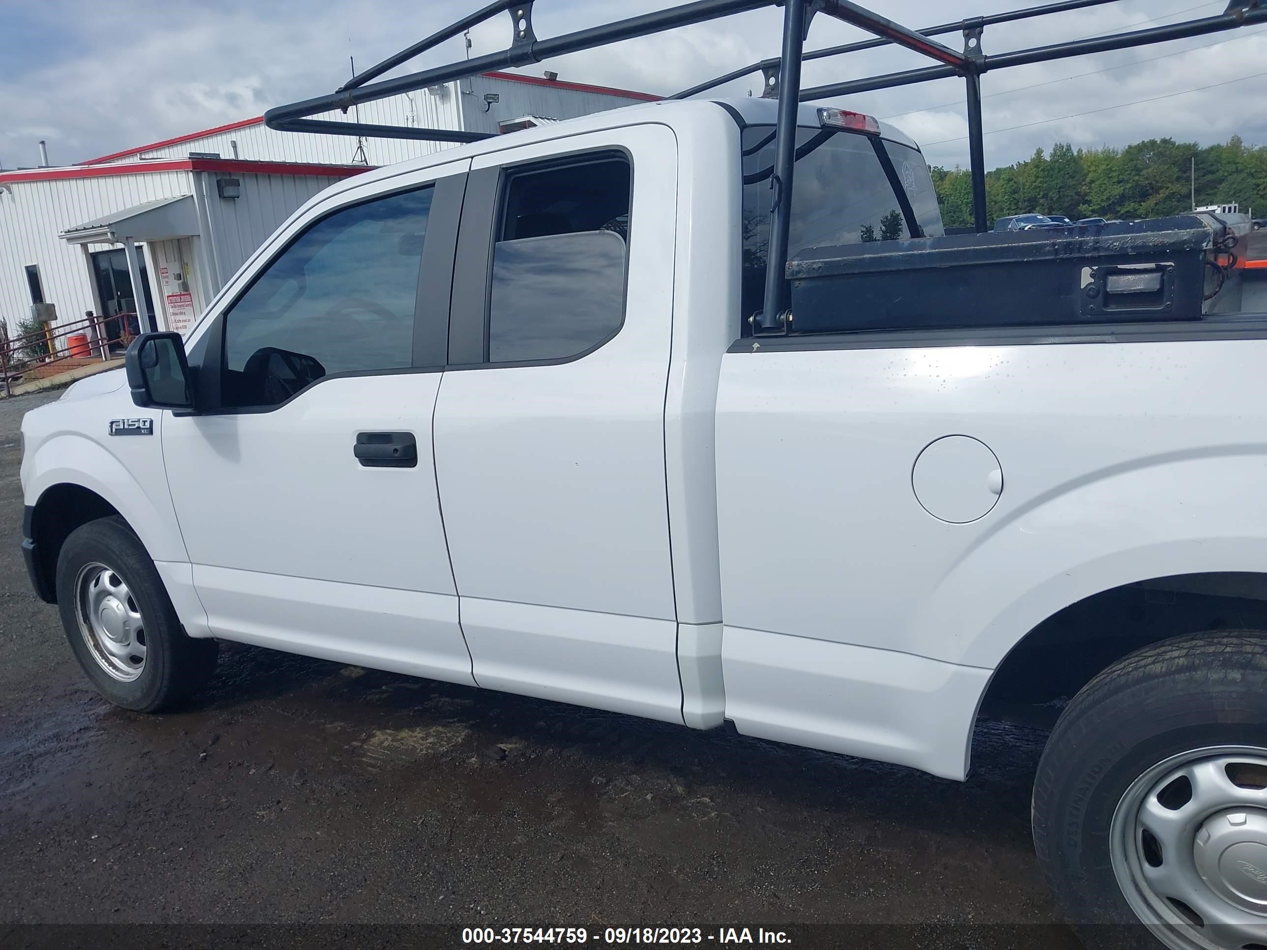 Photo 13 VIN: 1FTEX1C87HKE53041 - FORD F-150 