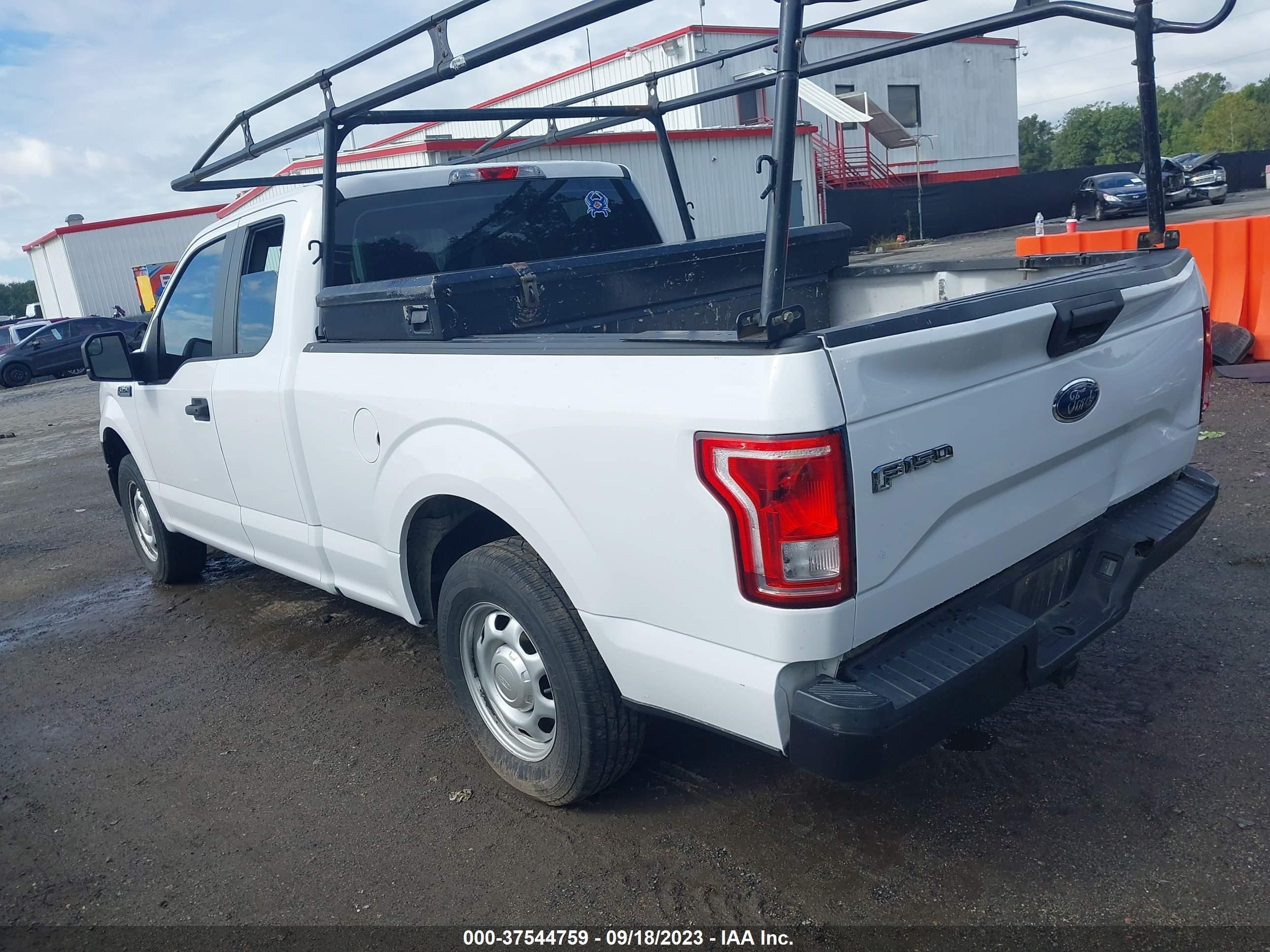 Photo 2 VIN: 1FTEX1C87HKE53041 - FORD F-150 