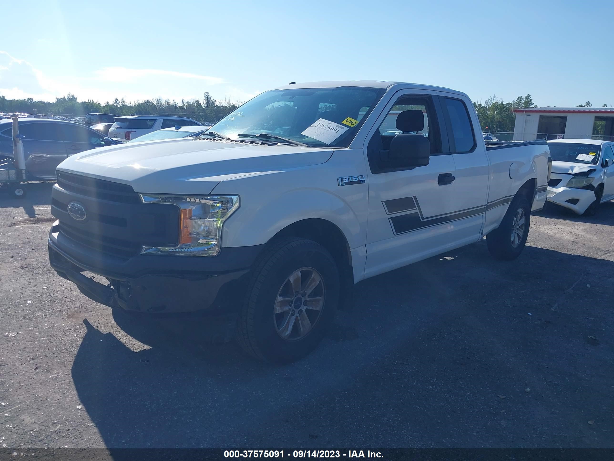 Photo 1 VIN: 1FTEX1CB3JKF06061 - FORD F-150 