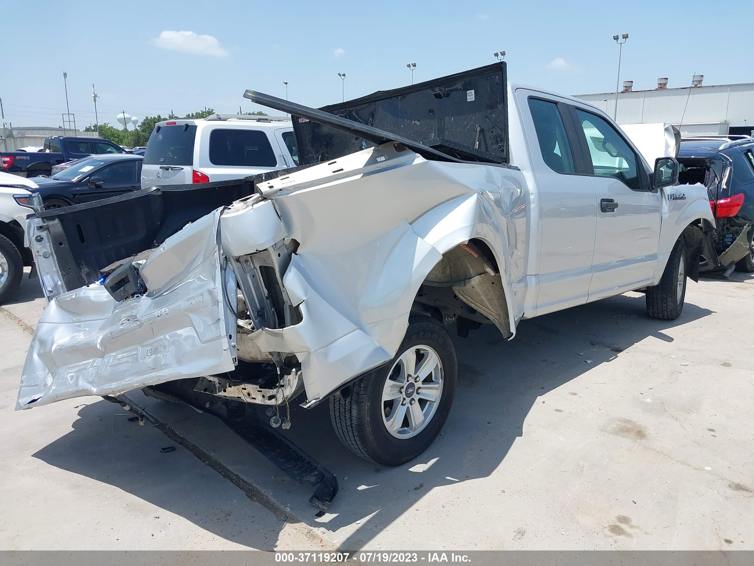 Photo 3 VIN: 1FTEX1CBXKKD32992 - FORD F-150 