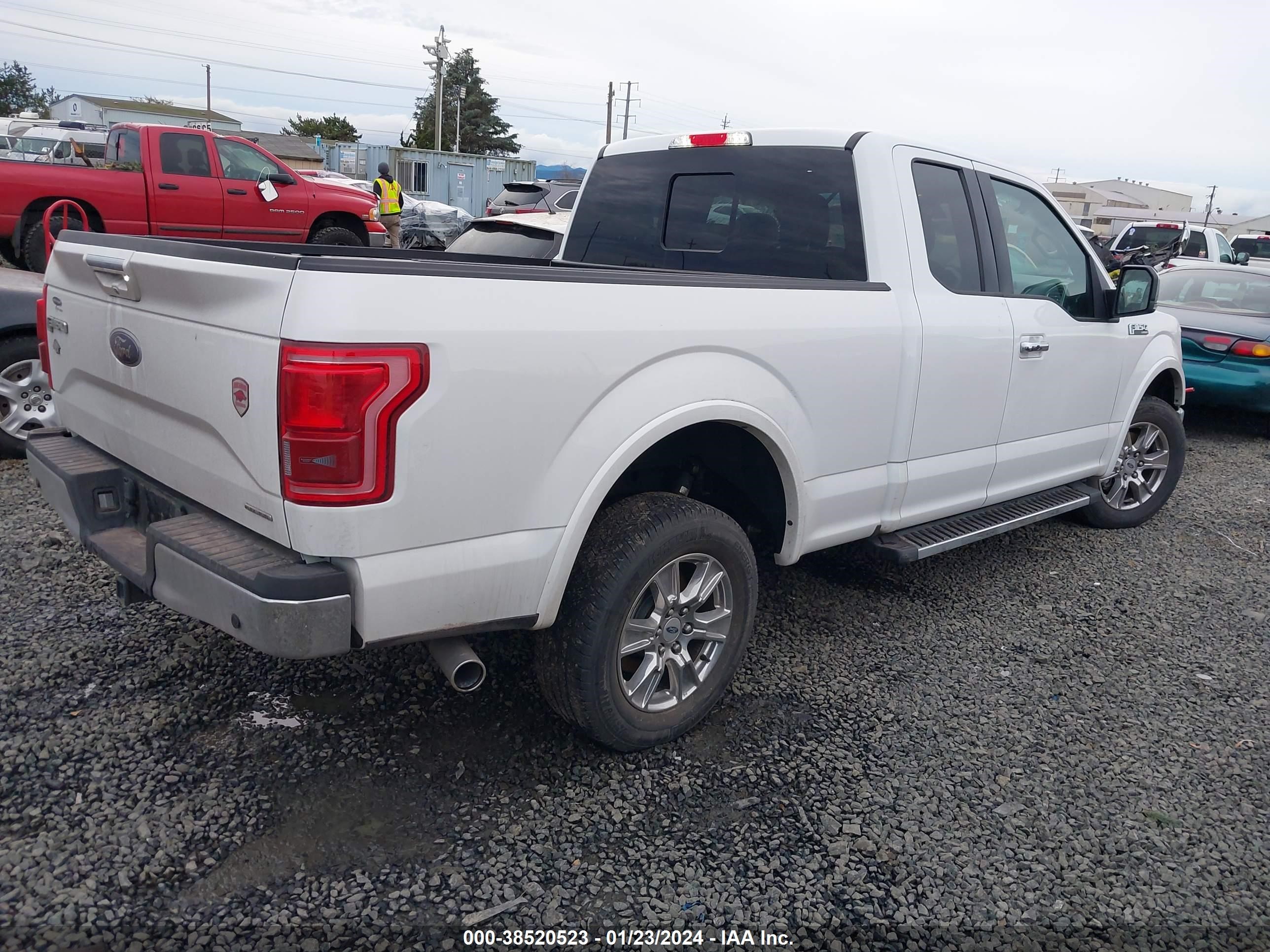 Photo 3 VIN: 1FTEX1CF3FFA22670 - FORD F-150 