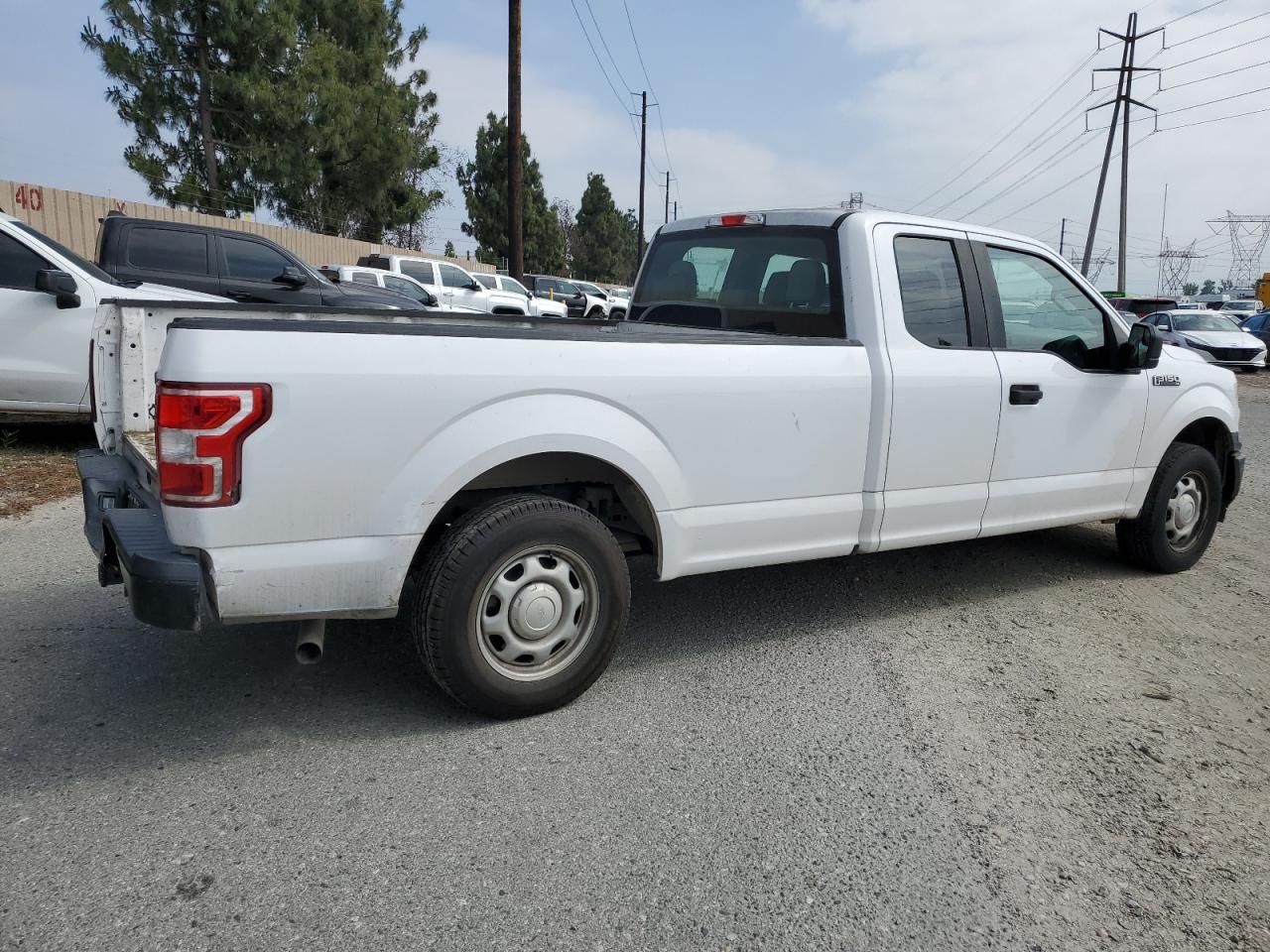 Photo 2 VIN: 1FTEX1CP0JKC12628 - FORD F-150 